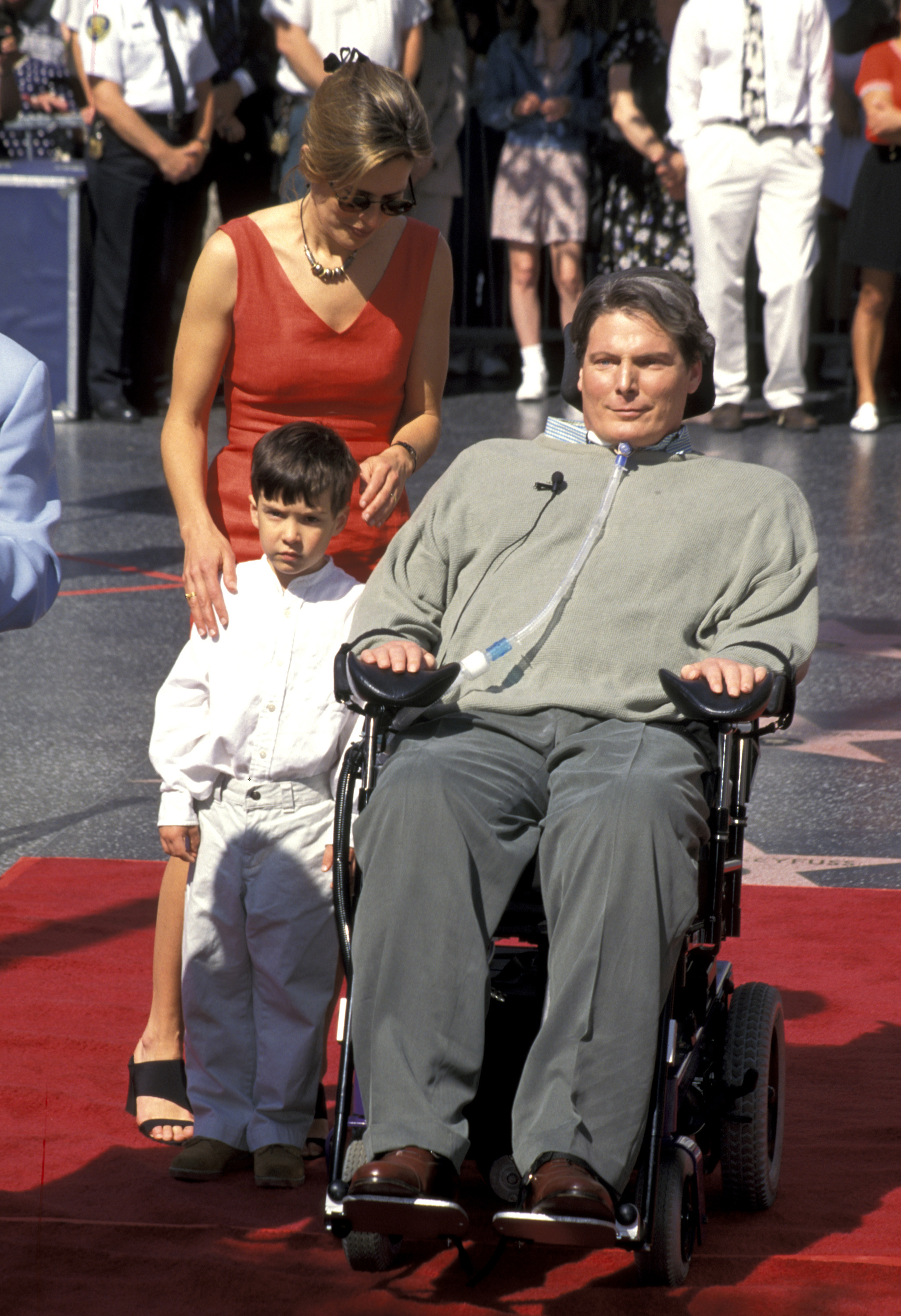 Will, Dana et Christopher Reeve lors de la cérémonie de remise d'une étoile à Christopher Reeve sur le Hollywood Walk of Fame, le 15 avril 1997 | Source : Getty Images