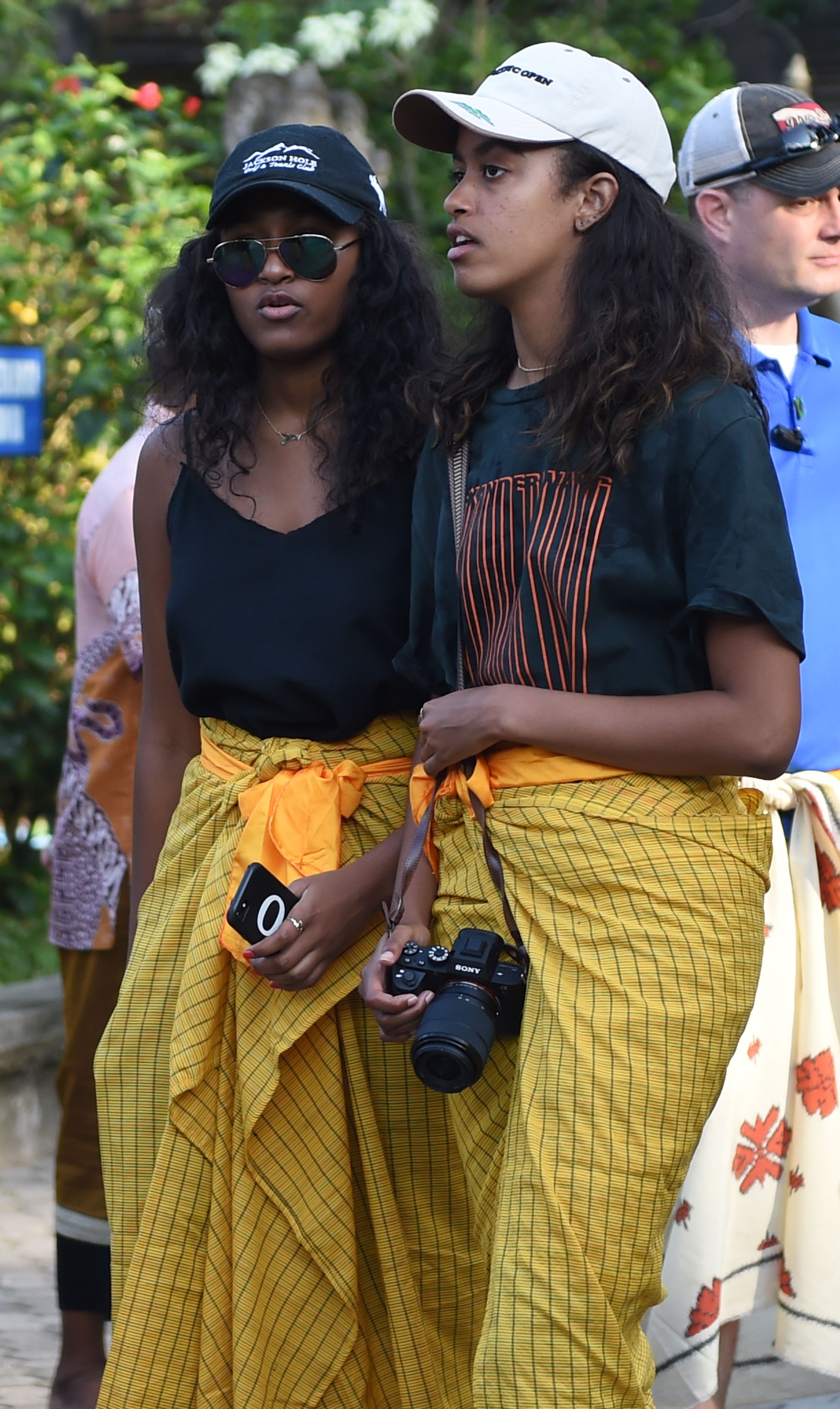 Sasha et Malia Obama le 27 juin 2017 à Bali. | Source : Getty Images