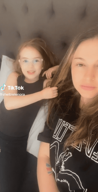 Shelbie Martin avec sa fille | Source : tiktok.com/shelbielenora