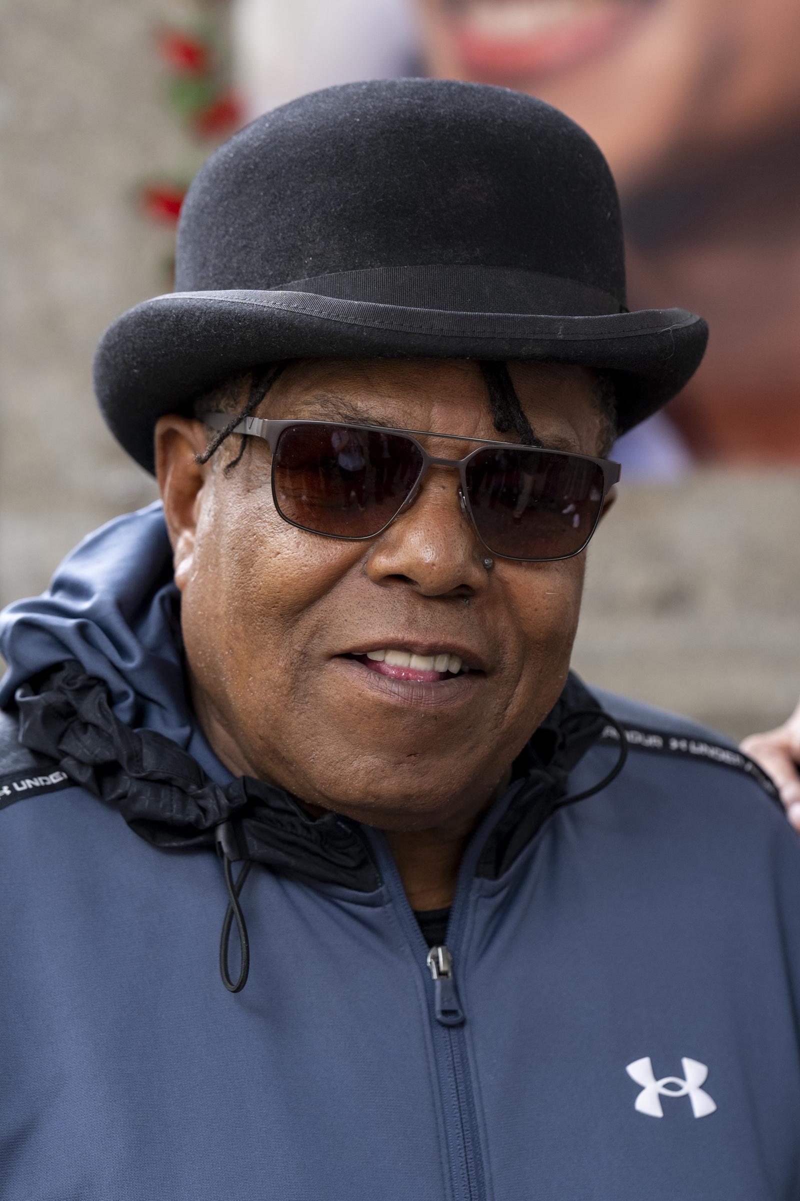 Tito Jackson devant l'hôtel Bayerischer Hof le 9 septembre 2024 | Source : Getty Images