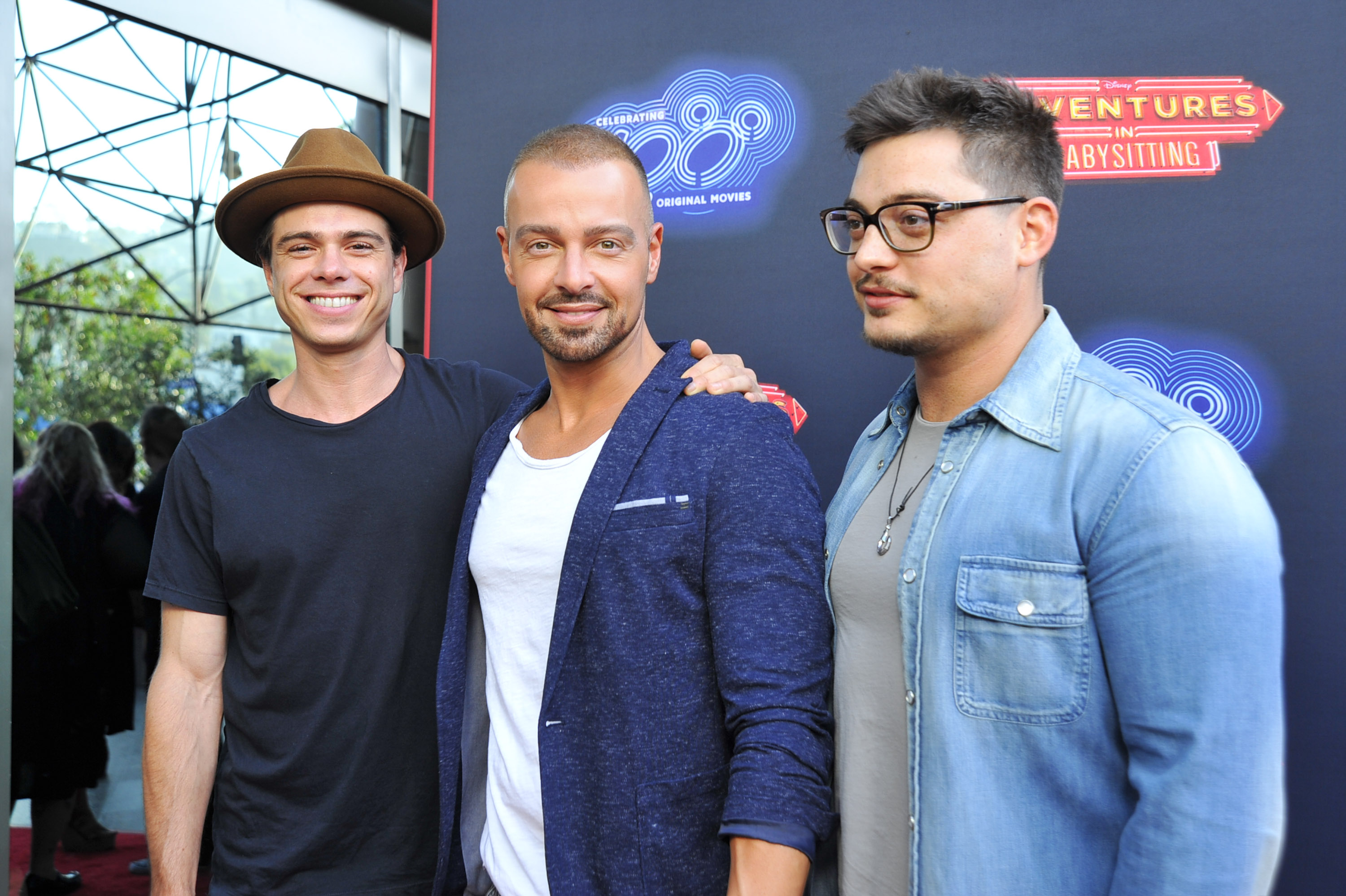 Matthew, Joey et Andrew Lawrence assistent à la première de "Adventures In Babysitting", 2016 | Source : Getty Images