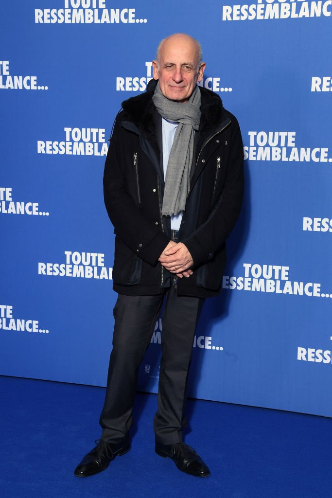 Jean-Michel Aphatie assiste à la photocall "Toute Ressemblance" à l'UGC Cine Cite Les Halles le 25 novembre 2019 à Paris, France. | Photo : Getty Images