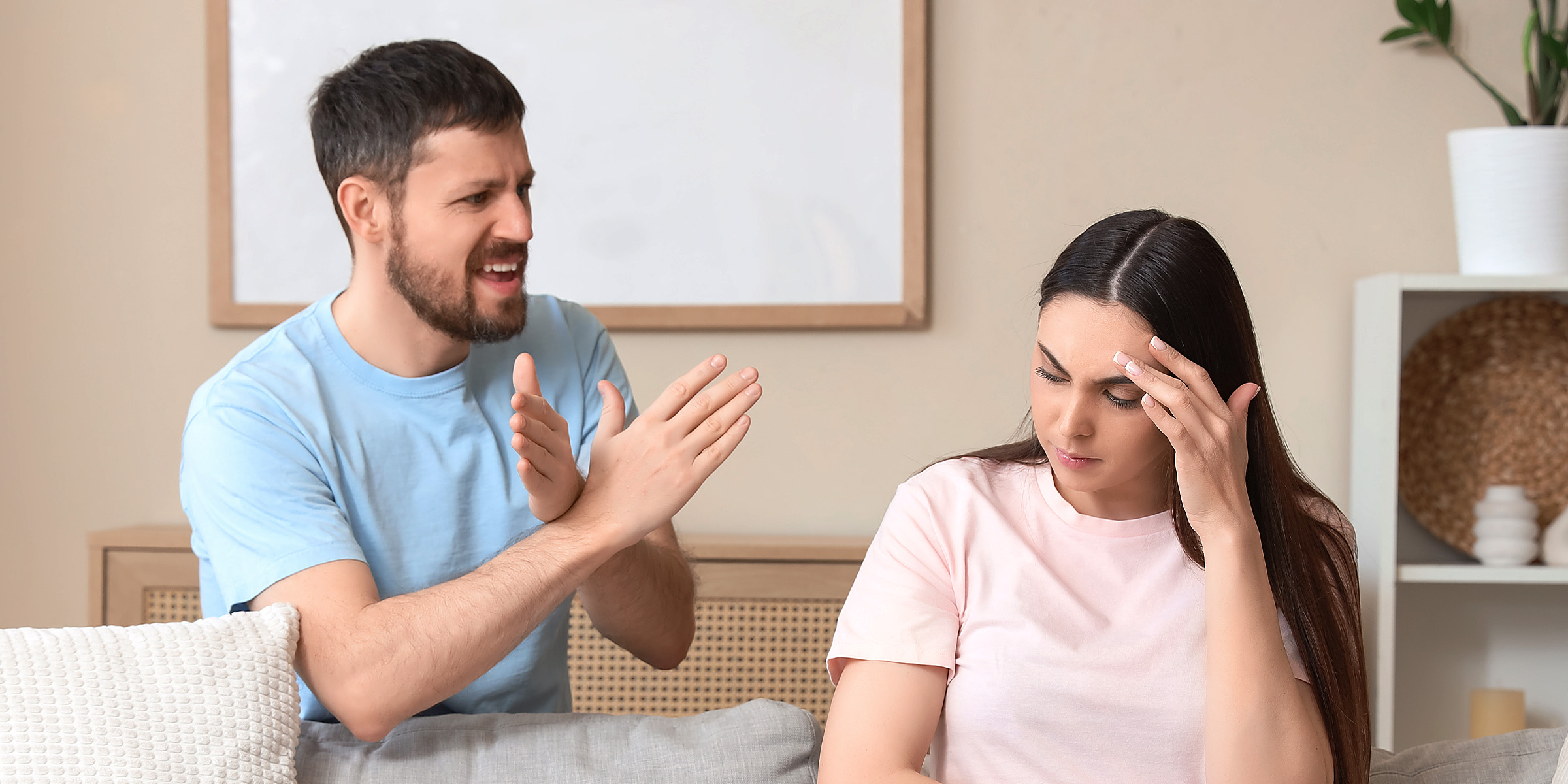 Un couple qui se dispute | Source : Shutterstock