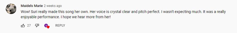 Un fan réagit à la voix de Suri Cruise | Source : YouTube/Alex R