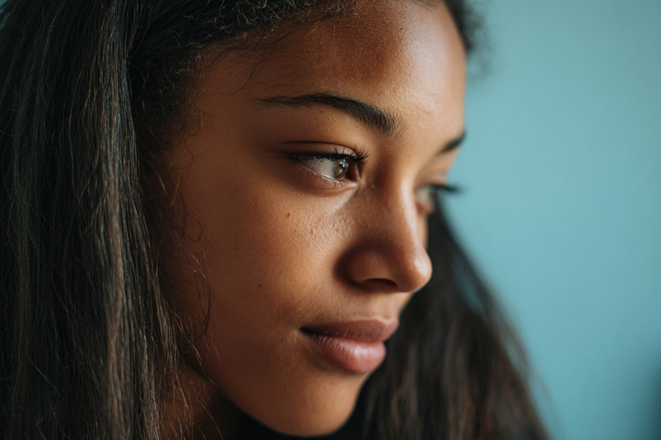 Une adolescente triste | Source : Midjourney