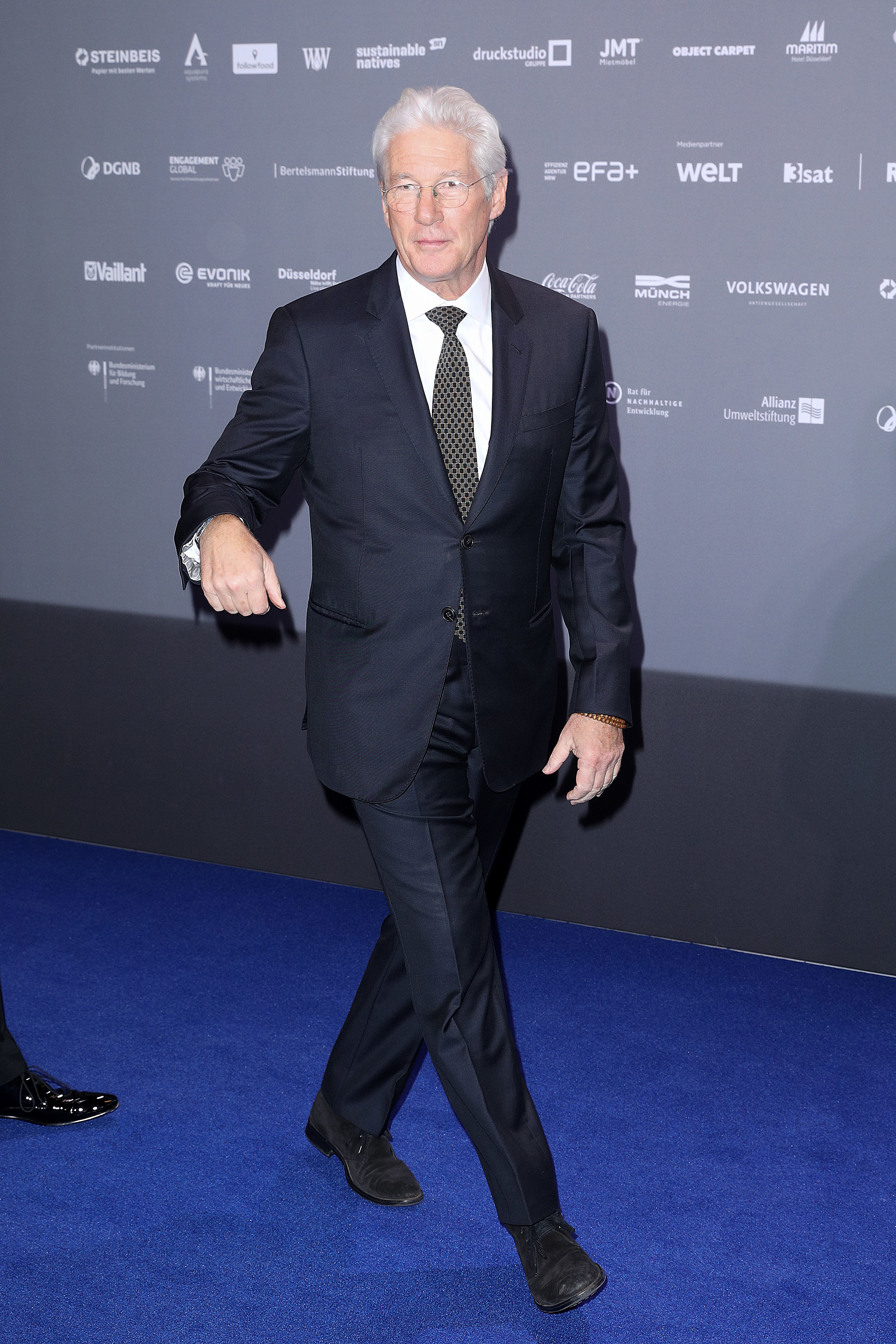 Richard Gere assiste au prix allemand du développement durable à l'hôtel Maritim à Duesseldorf, en Allemagne, le 7 décembre 2018. | Source : Getty Images