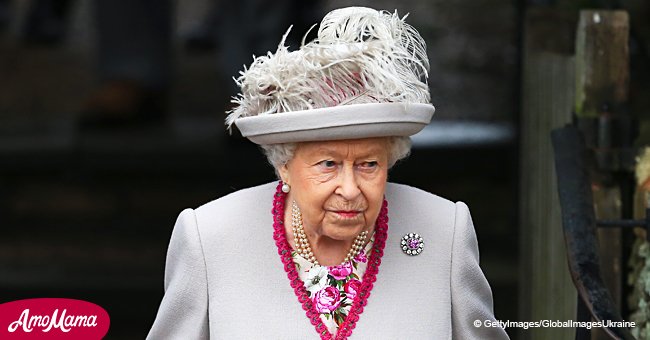 La robe de Noël de la reine Elizabeth est sa tenue la plus raffinée de cette année