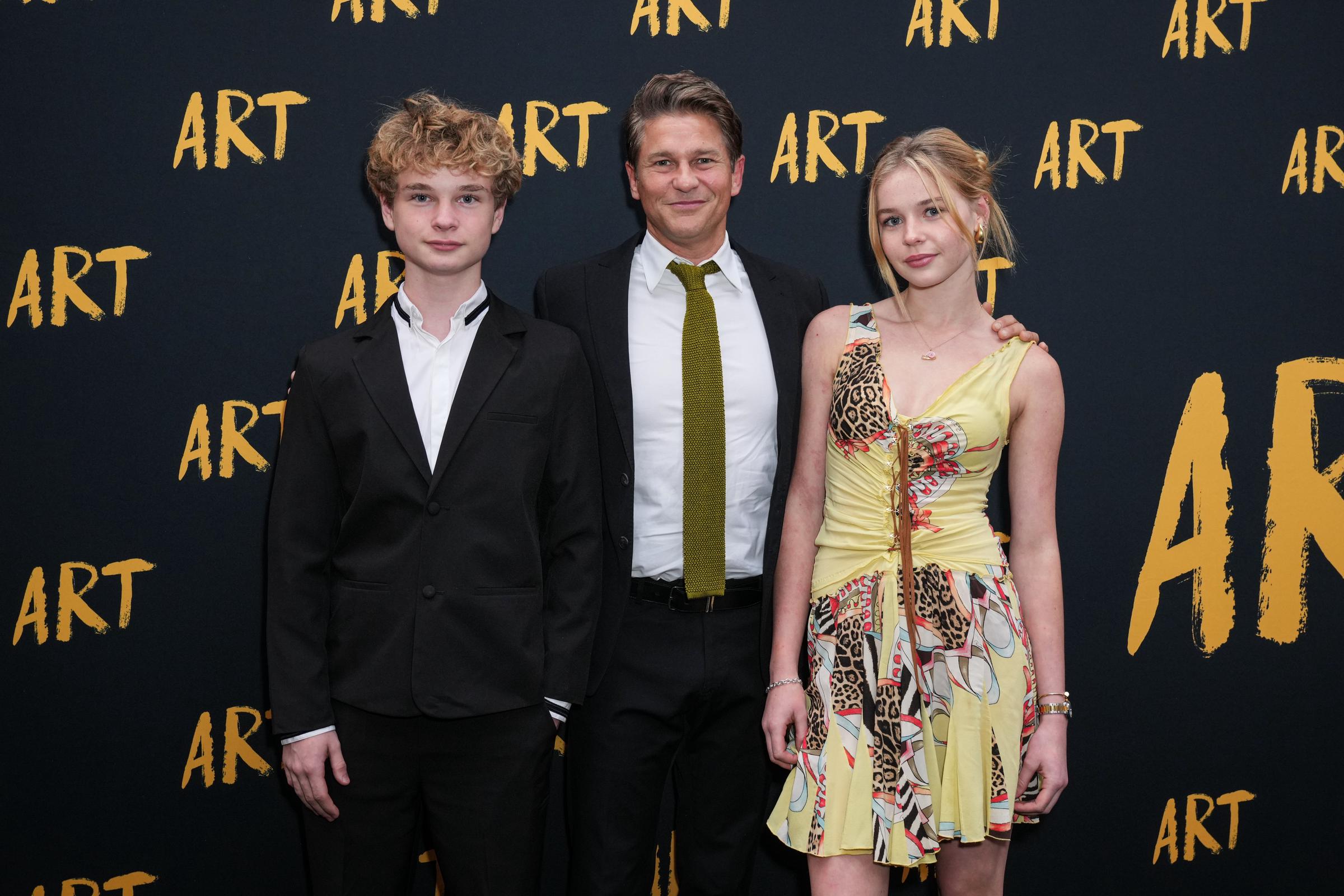 Gideon Burtka-Harris, David Burtka et Harper Burtka-Harris assistent à la première de la comédie musicale « Art » au Music Box Theatre, le 16 septembre 2025 à New York. | Source : Getty Images