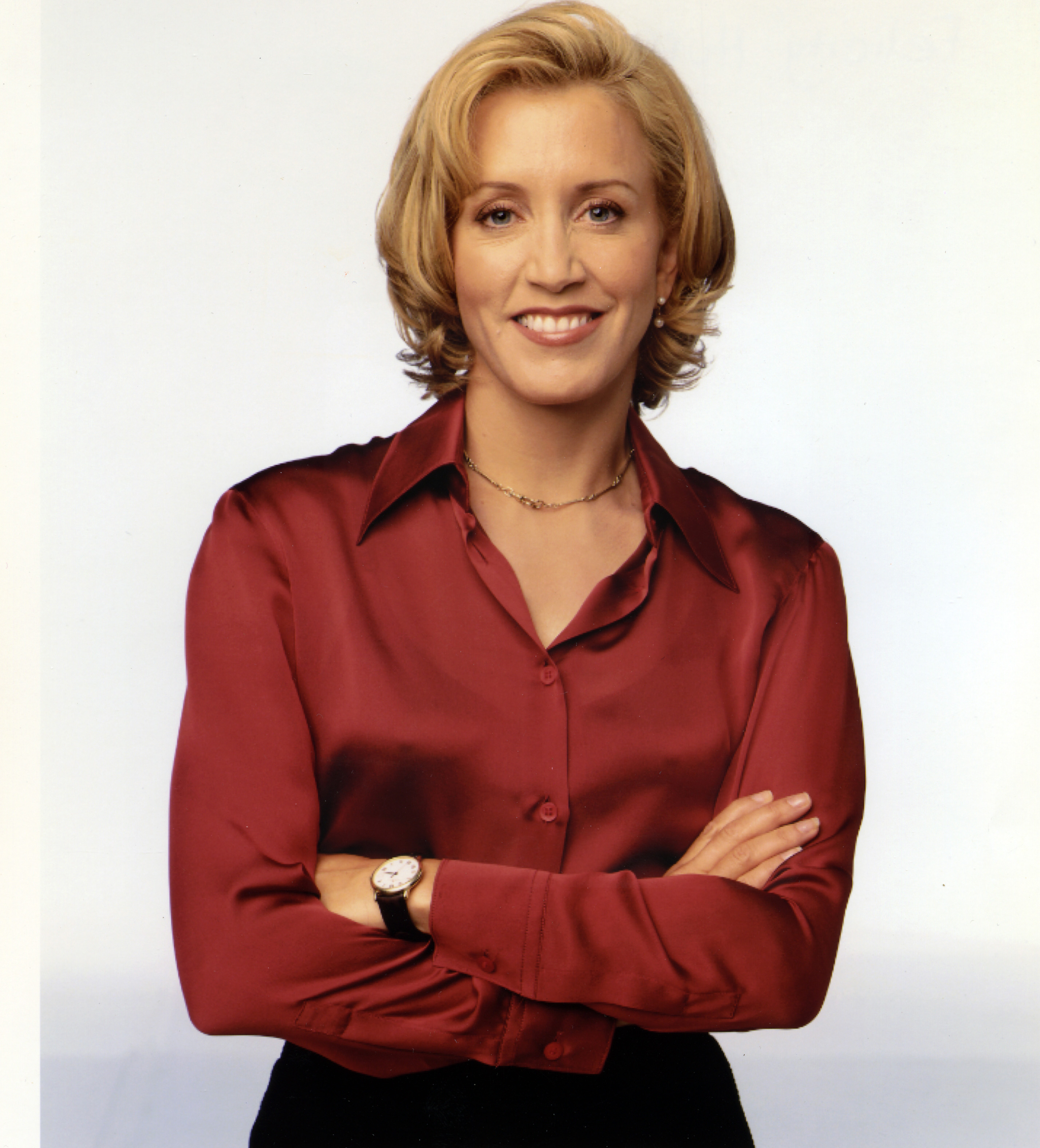 Felicity Huffman pose pour un portrait pour "Sports Night" le 27 juillet 1998 | Source : Getty Images