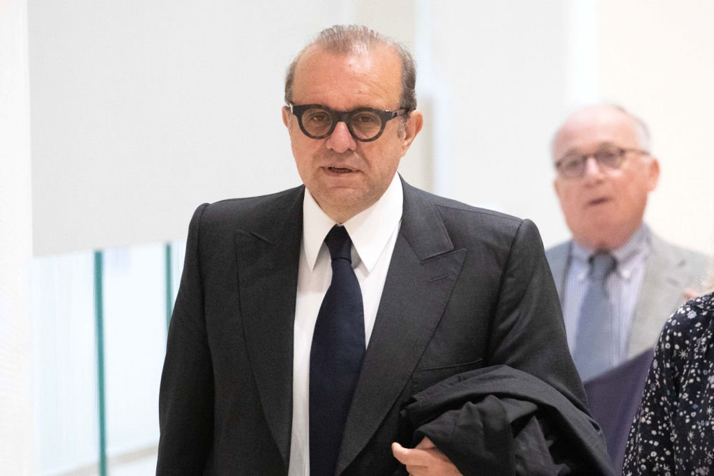 Hervé Temime, avocat de l'homme d'affaires français Bernard Tapie, arrive au palais de justice de la Porte de Clichy à Paris, France, le mardi 9 juillet 2019. | Photo : Getty Images