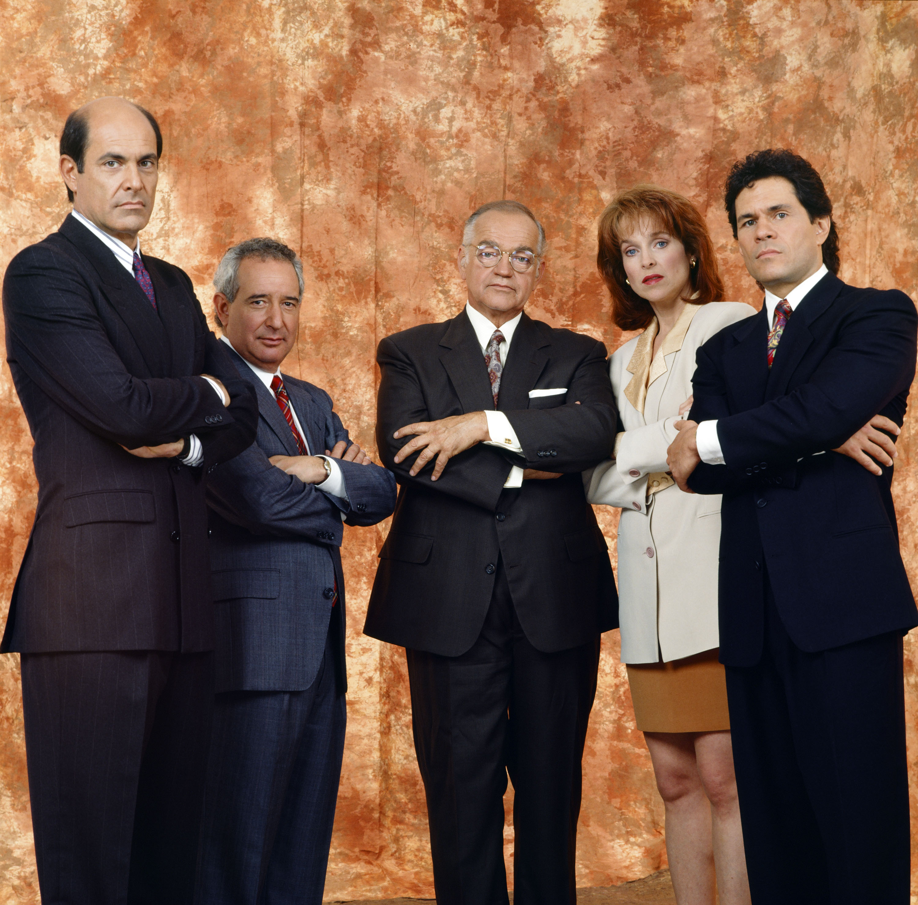 Alan Rachins, Michael Tucker, Richard Dysart, Jill Eikenberry dans la série "La Loi de Los Angeles" de 1986 | Source : Getty Images