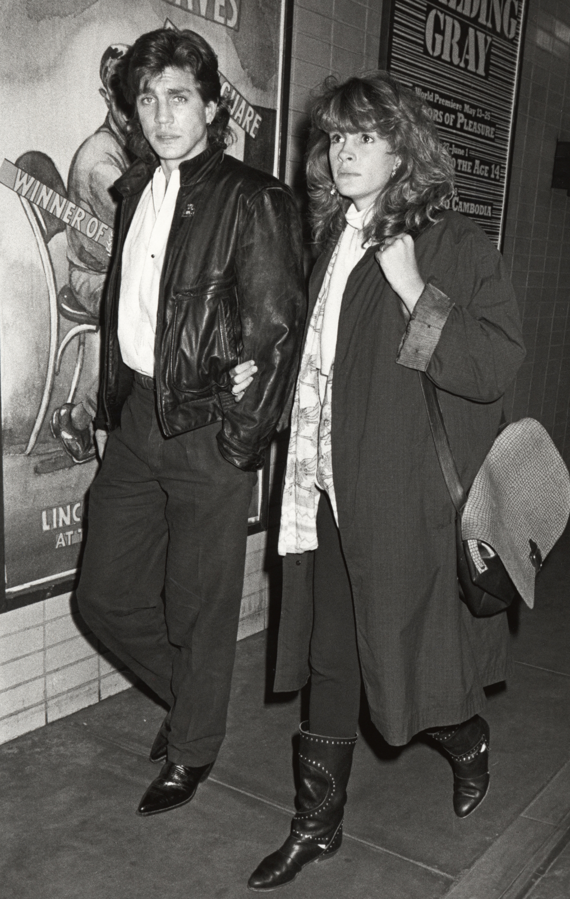 Eric et Julia Roberts à la première de "Steaming" au Baronet Theater à New York, le 27 août 1986 | Source : Getty Images