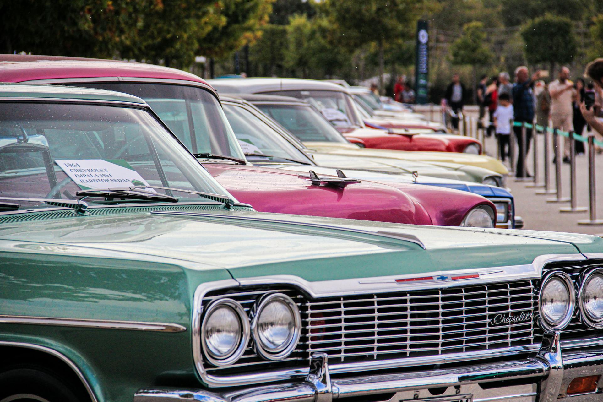 Voitures anciennes | Source : Pexels