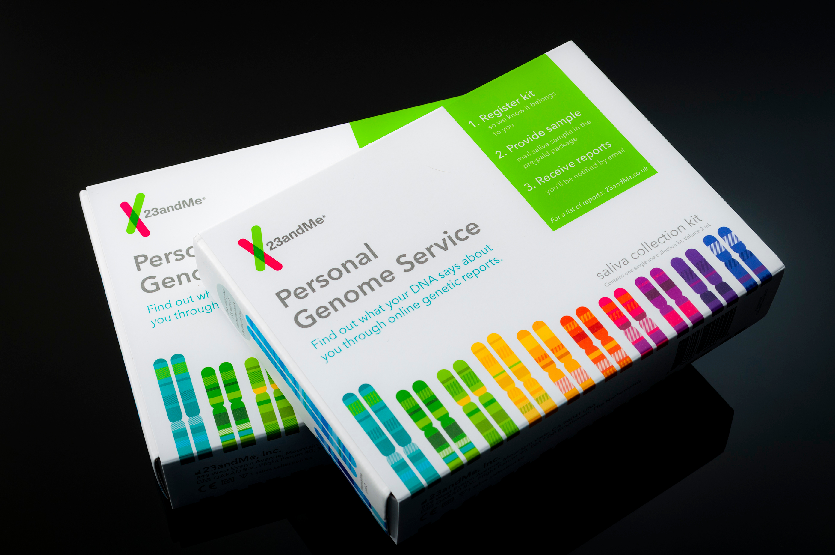 Deux kits de test ADN | Source : Shutterstock