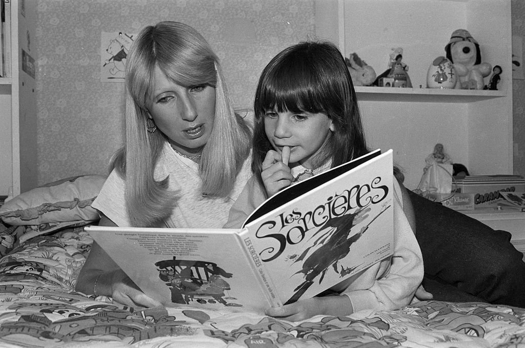 Veronique Drucker et Marie DRUCKER à Paris, le 14 janvier 1982. | Photo : Getty Images