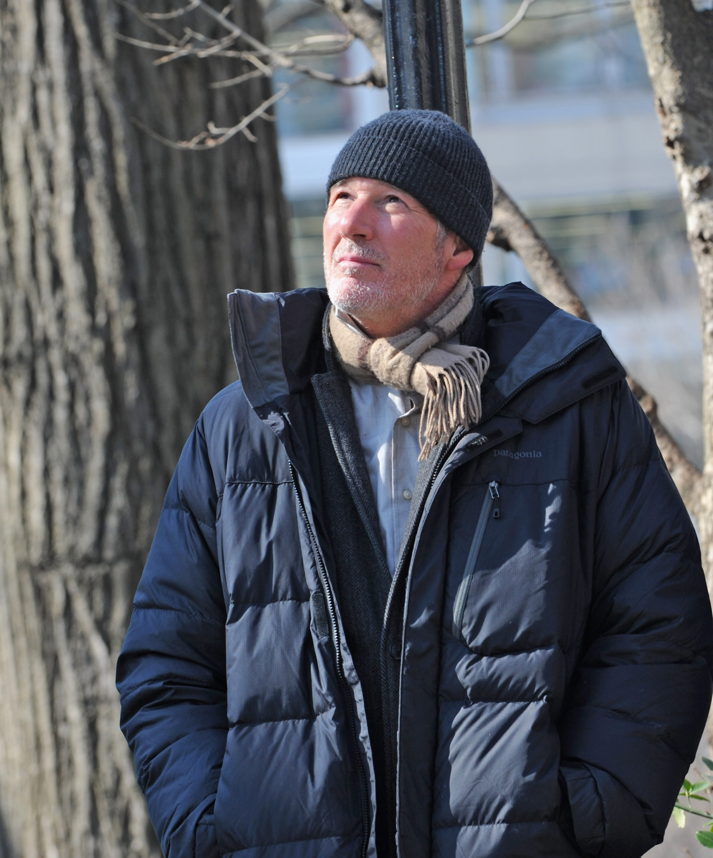 Richard Gere repéré sur le plateau de tournage de "Time Out Of Mind" à New York le 26 mars 2014 | Source : Getty Images