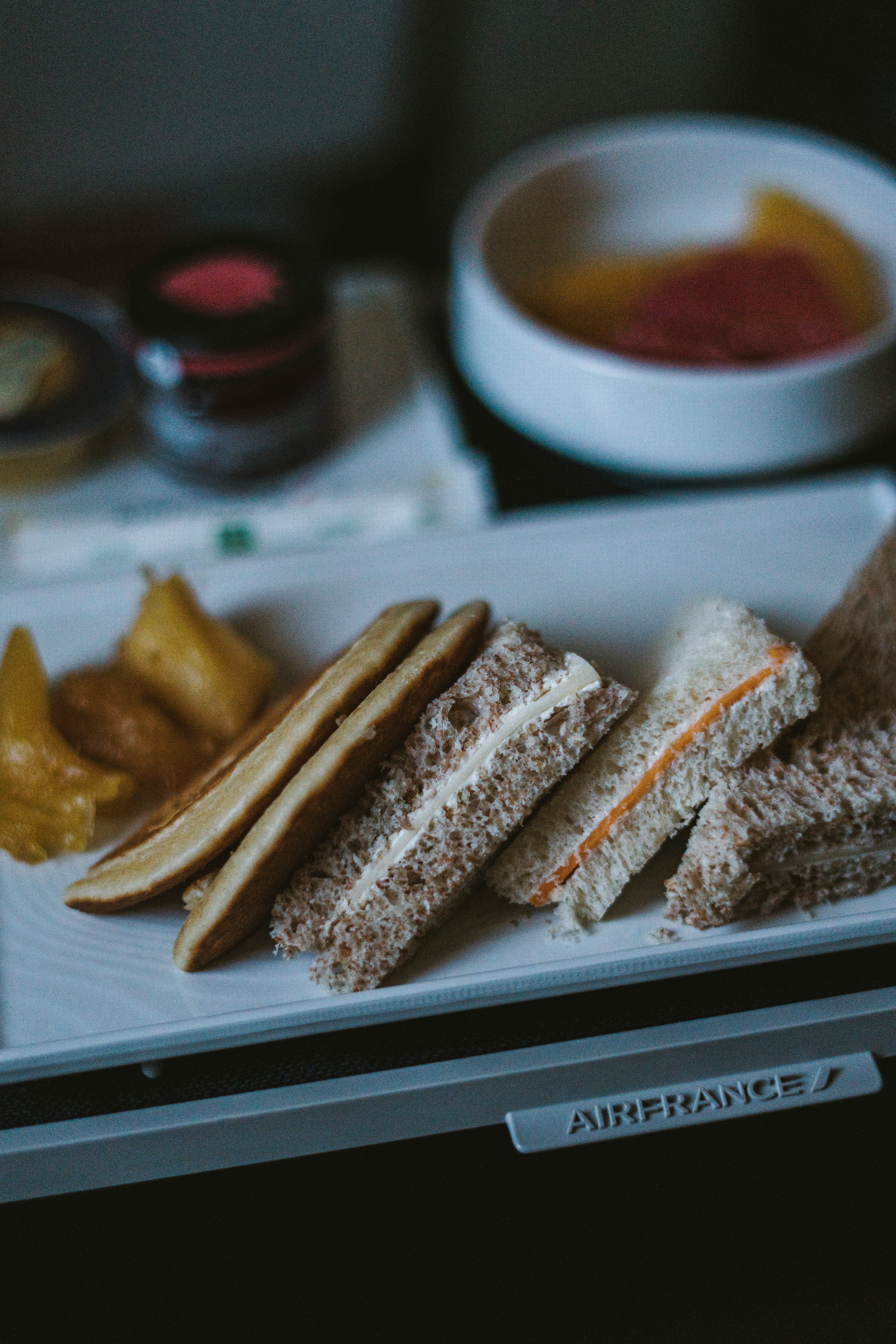 Une assiette de nourriture sur un vol | Source : Unsplash