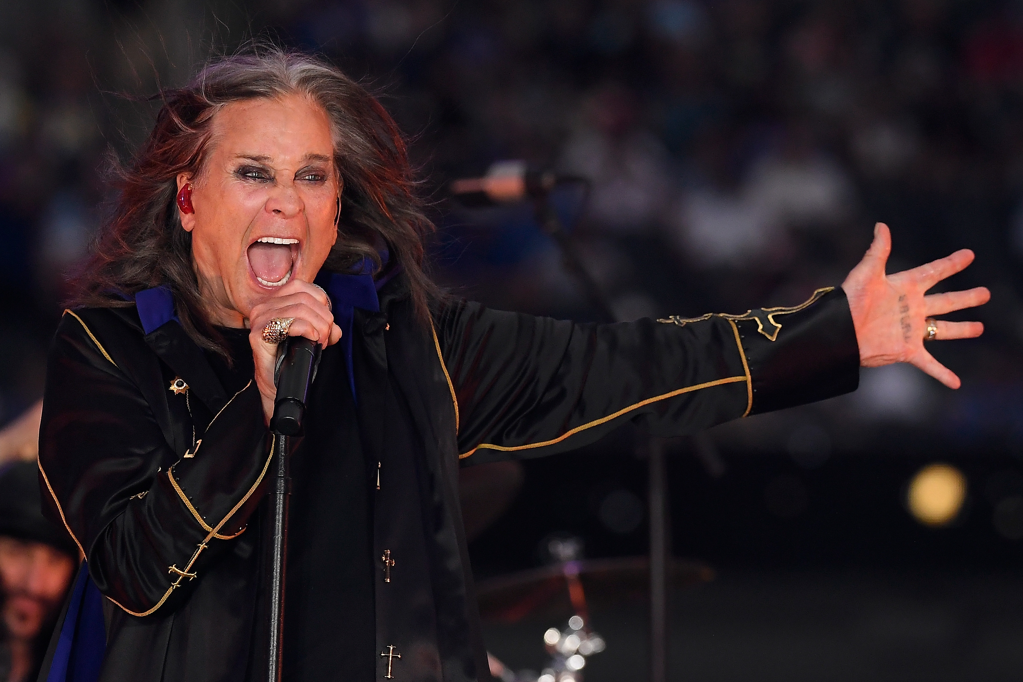Ozzy Osbourne se produit à la mi-temps du match Rams-Bills au SoFi Stadium le 8 septembre 2022. | Source : Getty Images