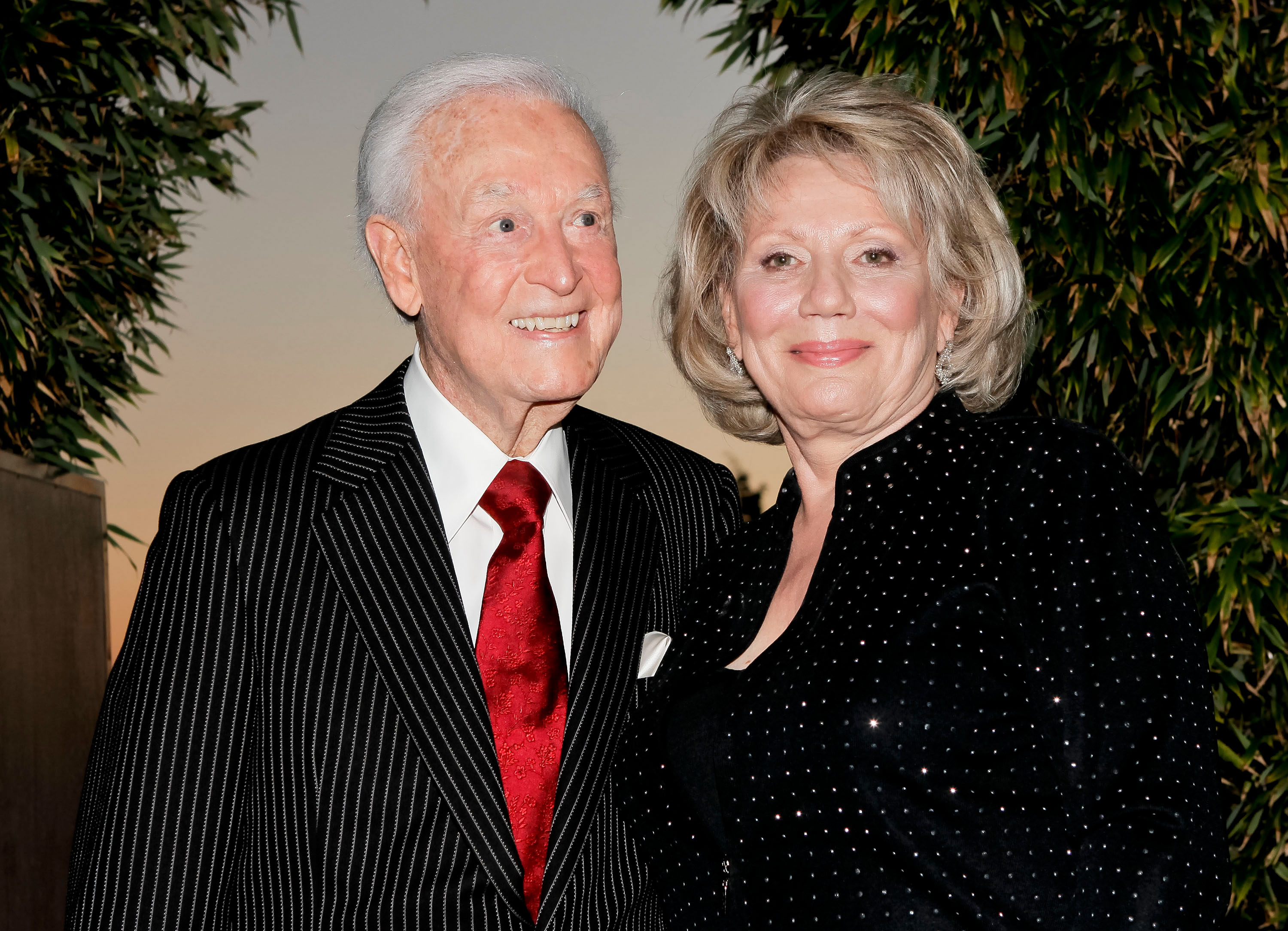 Bob Barker et Nancy Burnet au Gala international des défenseurs des animaux le 13 octobre 2012 à Hollywood, Californie | Source : Getty Images
