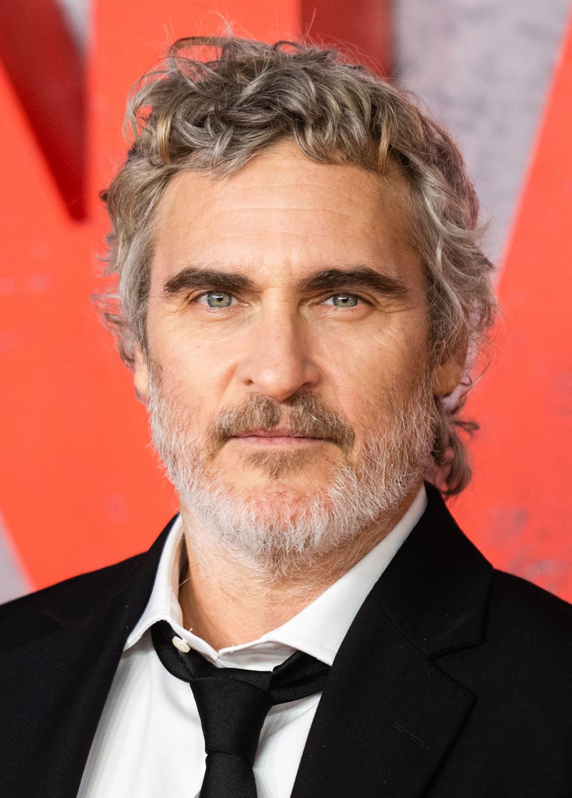 Lors de la première de "Napoléon" en 2023, Joaquin Phoenix a captivé les fans avec son interprétation puissante de l'empereur français, marquant un autre rôle intense dans sa célèbre carrière d'acteur. | Source : Getty Images