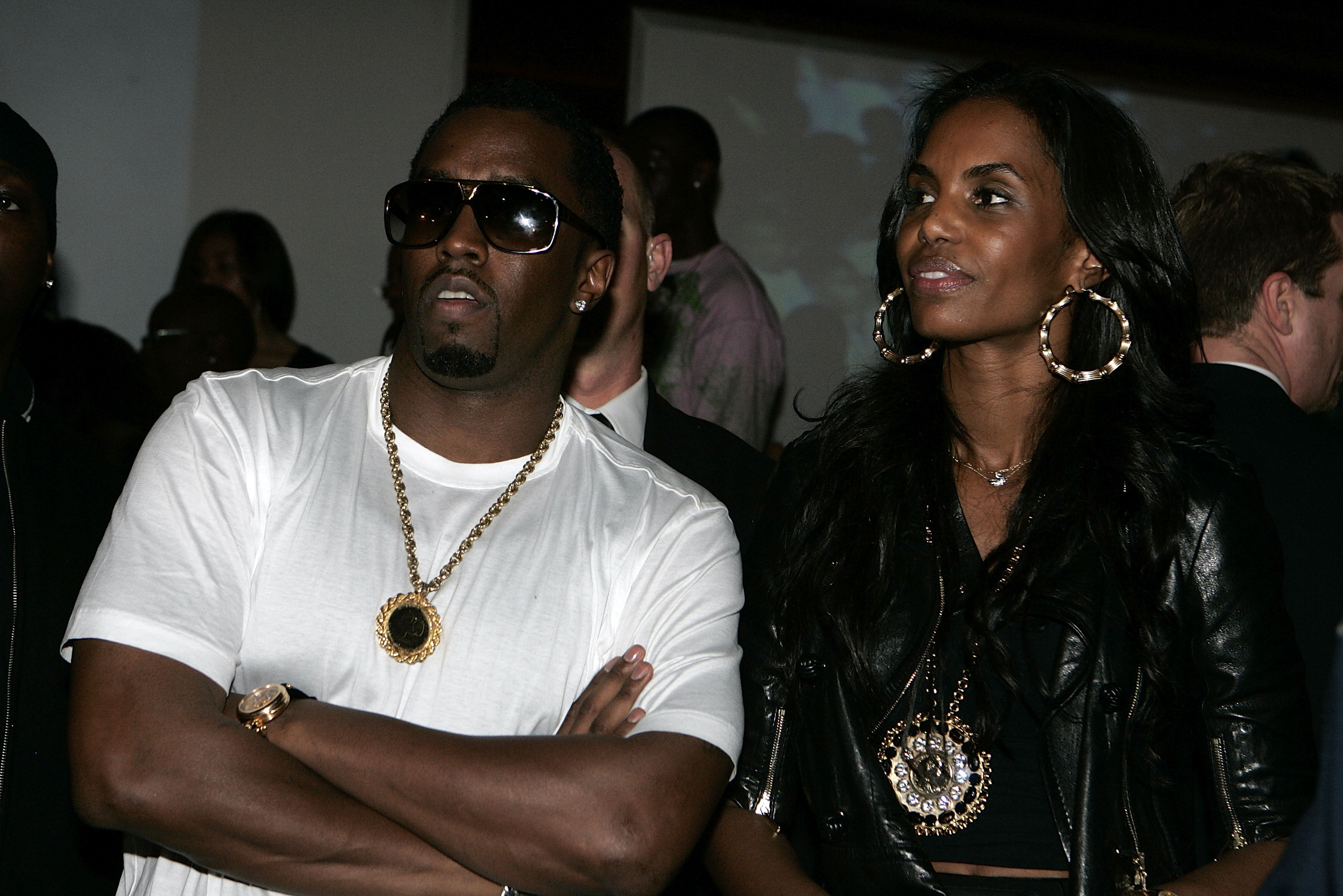 Sean "Diddy" Combs et Kim Porter célèbrent le 16e anniversaire de Quincy Brown le 16 décembre 2007 | Source : Getty Images