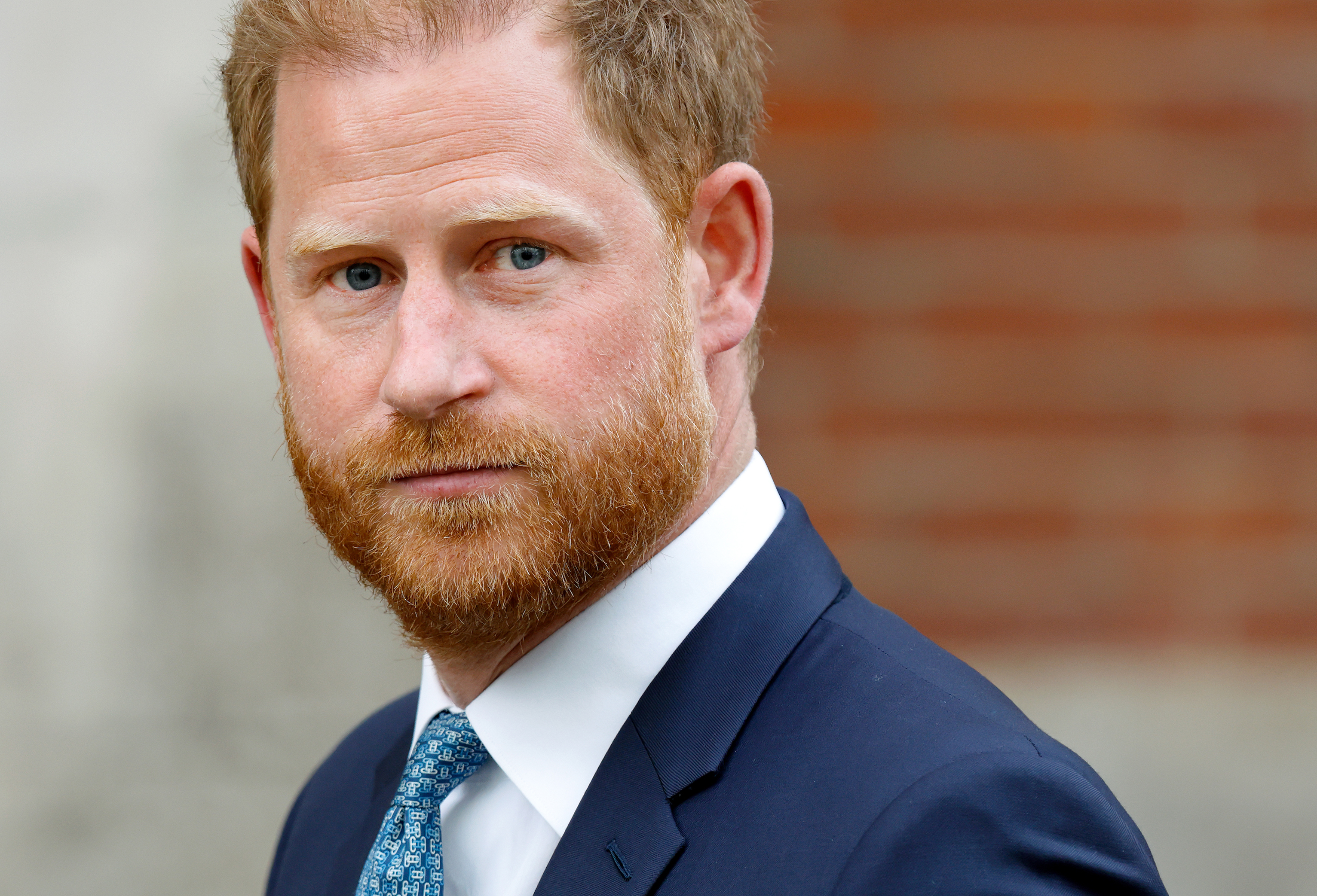 Le prince Harry quittant une audience de la Cour d'appel concernant sa sécurité aux Royal Courts of Justice à Londres, en Angleterre, le 8 avril 2025. | Source : Getty Images
