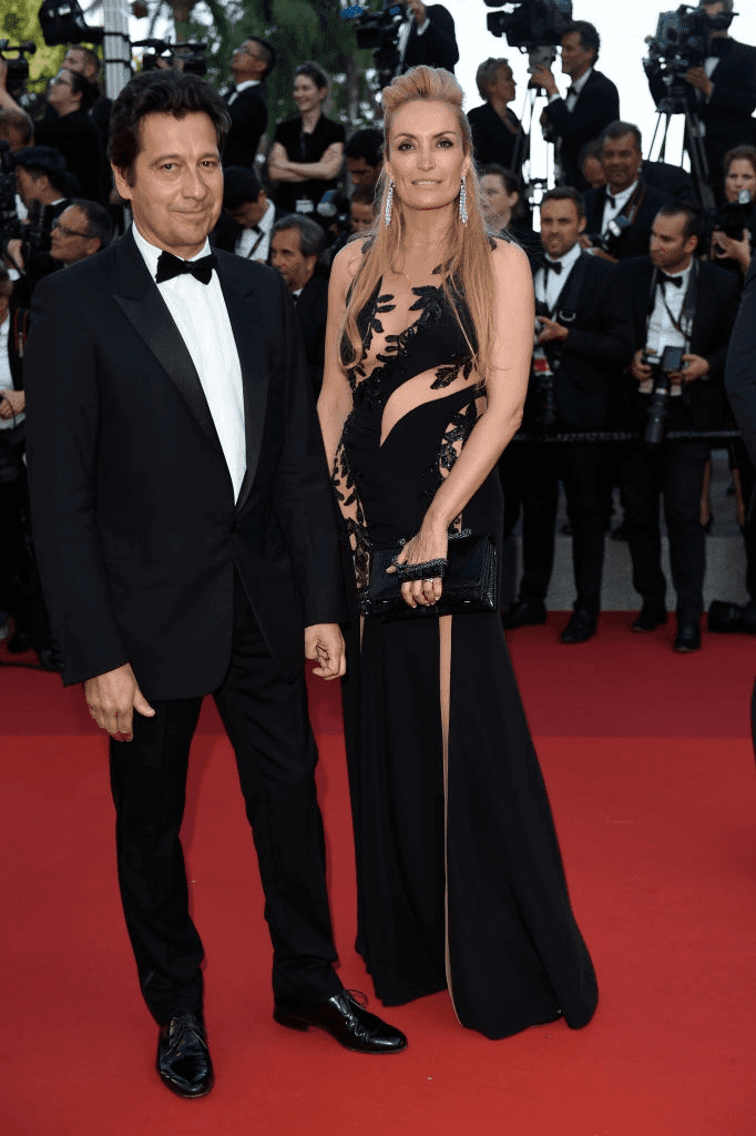 Laurent Gerra et Christelle Bardet assistent au Palais des Festivals le 23 mai 2017 à Cannes, France, pour le 70e anniversaire du 70e Festival de Cannes. | Photo : Getty Images