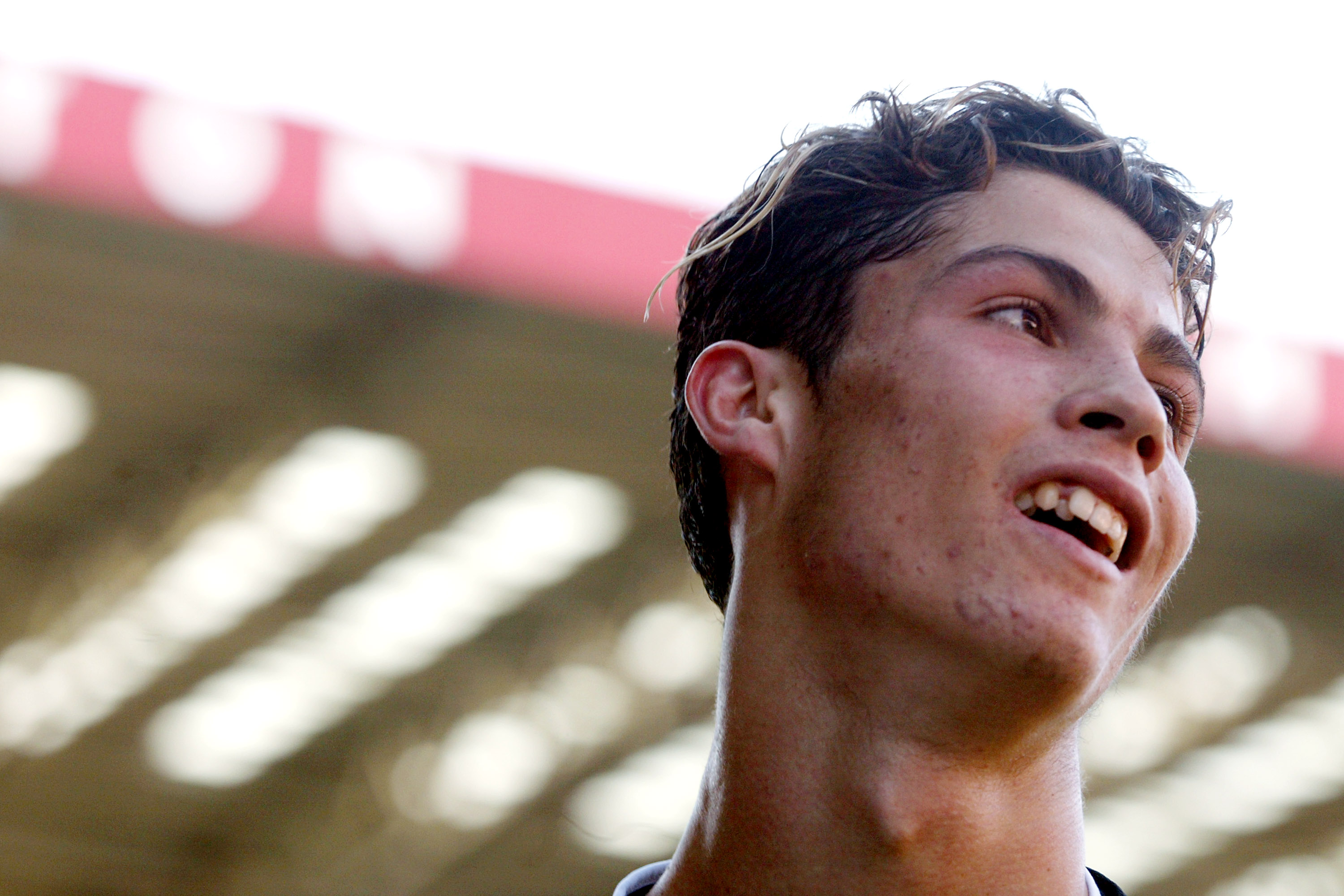 Cristiano Ronaldo lors d'un match de football entre Charlton Athletic et Manchester United le 13 septembre 2003. | Source : Getty Images