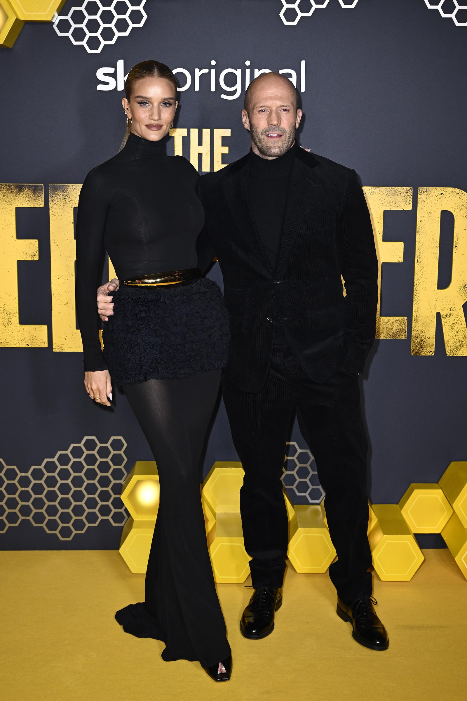 Rosie Huntington-Whiteley et Jason Statham à la première de "The Beekeeper" le 10 janvier 2024 à Londres, Angleterre. | Source : Getty Images