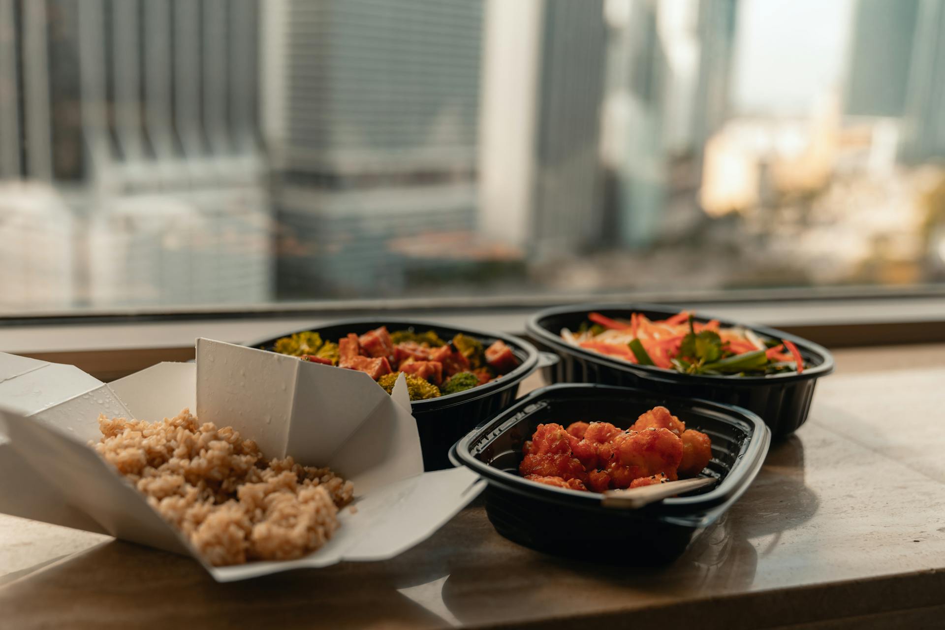 Récipients pour plats à emporter | Source : Pexels