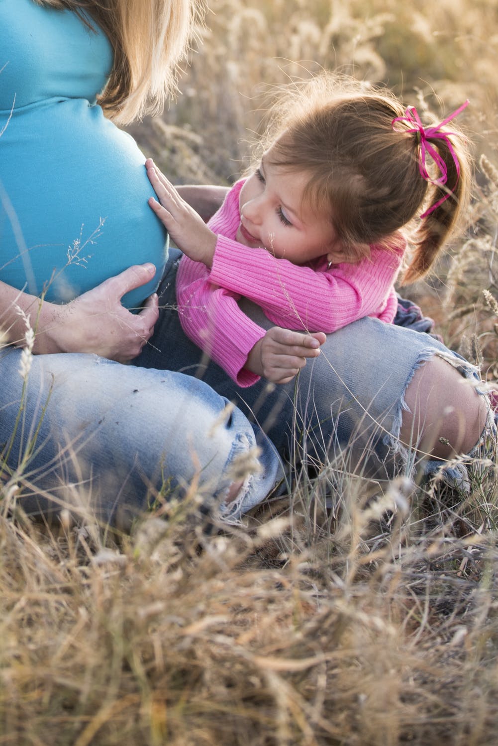 La fille de Debbie était à nouveau enceinte et elle n'avait pas encore rencontré sa petite-fille aînée. | Source : Pexels