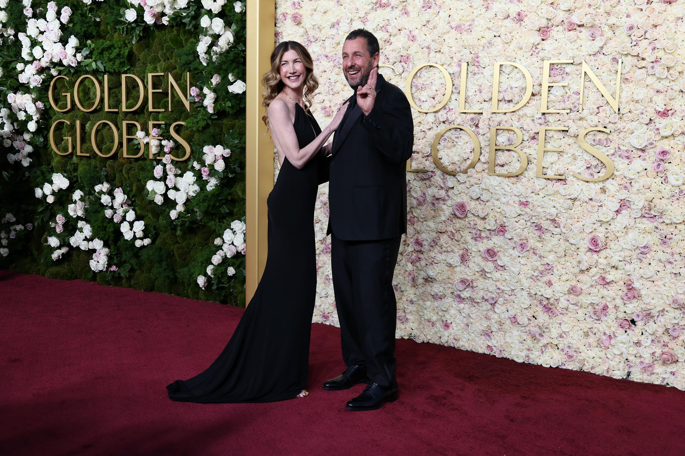 Jackie et Adam Sandler assistent à la 82e cérémonie annuelle des Golden Globes à Beverly Hills, Californie, le 5 janvier 2025 | Source : Getty Images