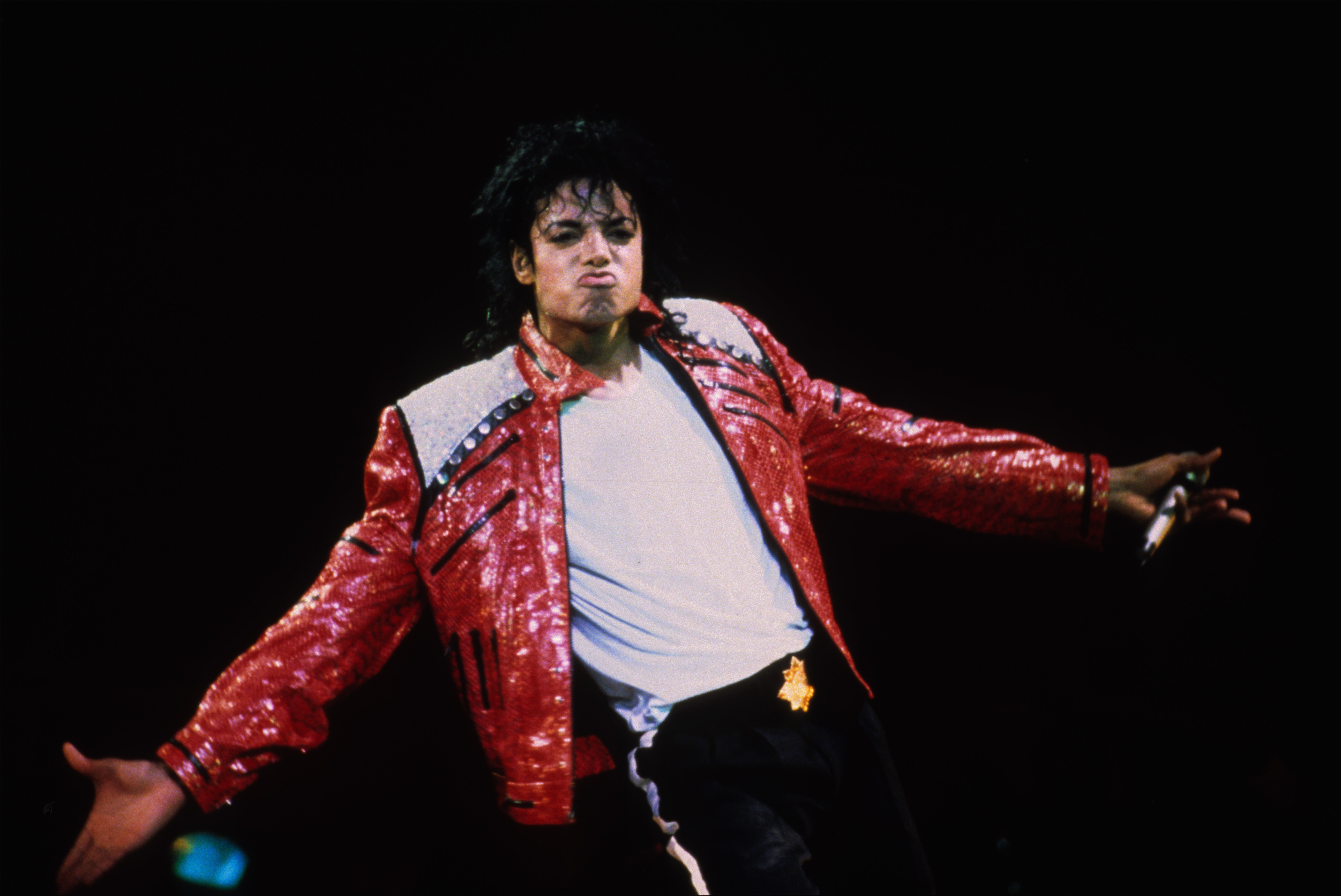Michael Jackson se produit sur scène, vers 1986 | Source : Getty Images