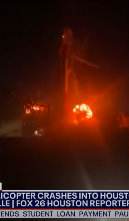 Images du crash de la tour radio et de l'hélicoptère à Houston, Texas, postées le 22 octobre 2024 | Source : YouTube/LiveNOW de FOX