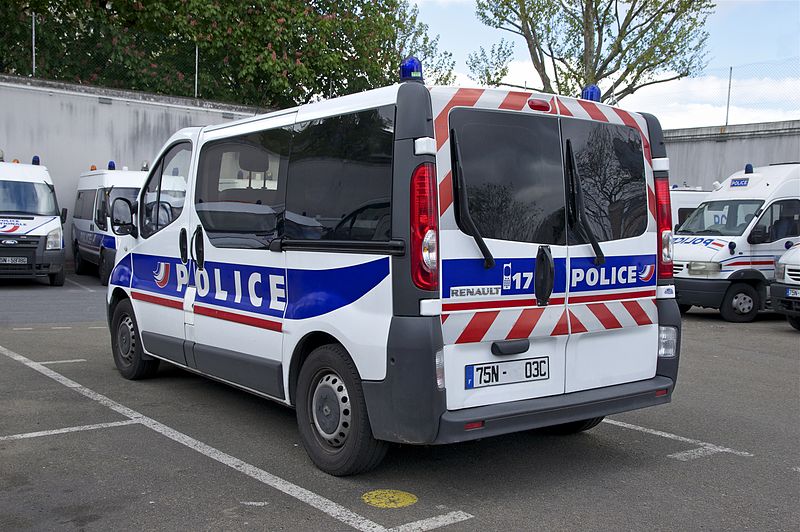 Voiture de Police Renault | Wikimedia Commons
