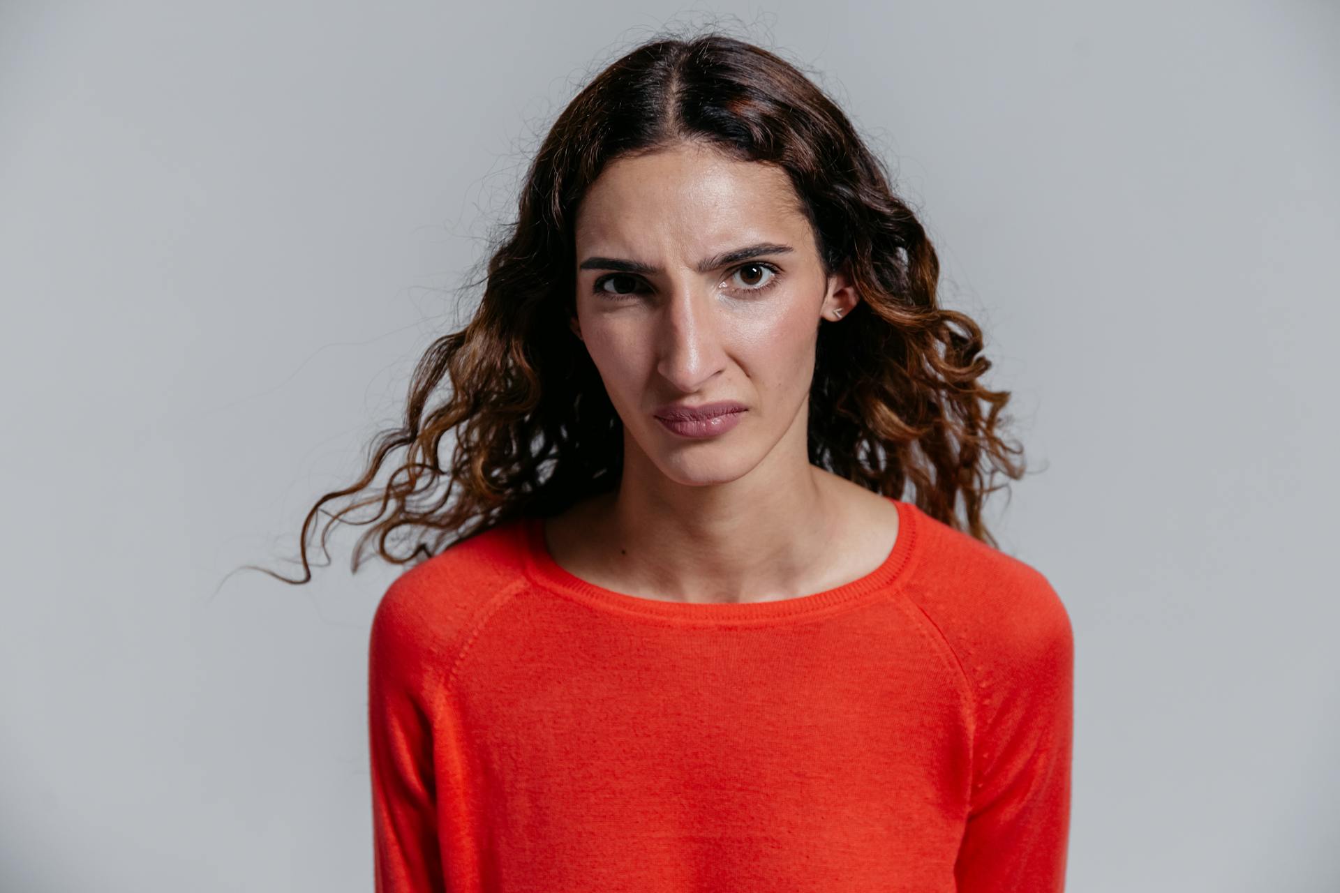 Une femme à l'air confus | Source : Pexels