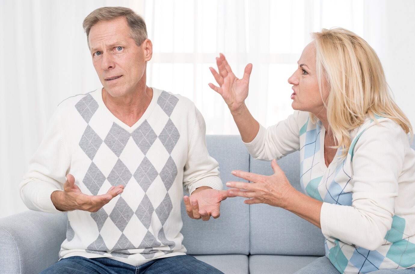 Un couple qui se dispute | Source : Freepik