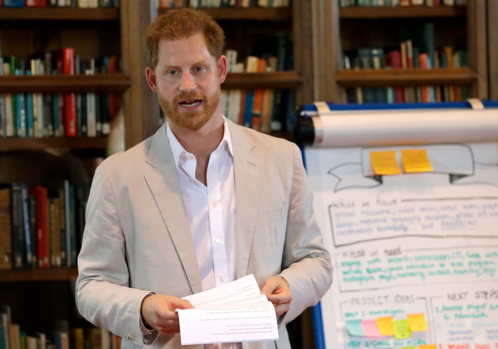 Le prince Harry, duc de Sussex, assiste à la réunion de leadership mondial Roots & Shoots du Dr Jane Goodall au château de Windsor | Photo : Getty Images