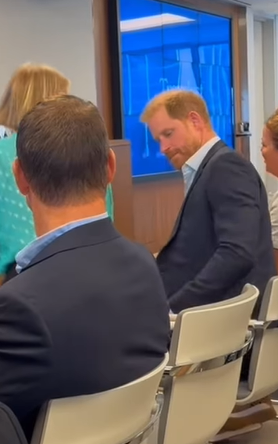 Le prince Harry vu lors de son voyage à New York, daté du 25 septembre 2024 | Source : Instagram/people