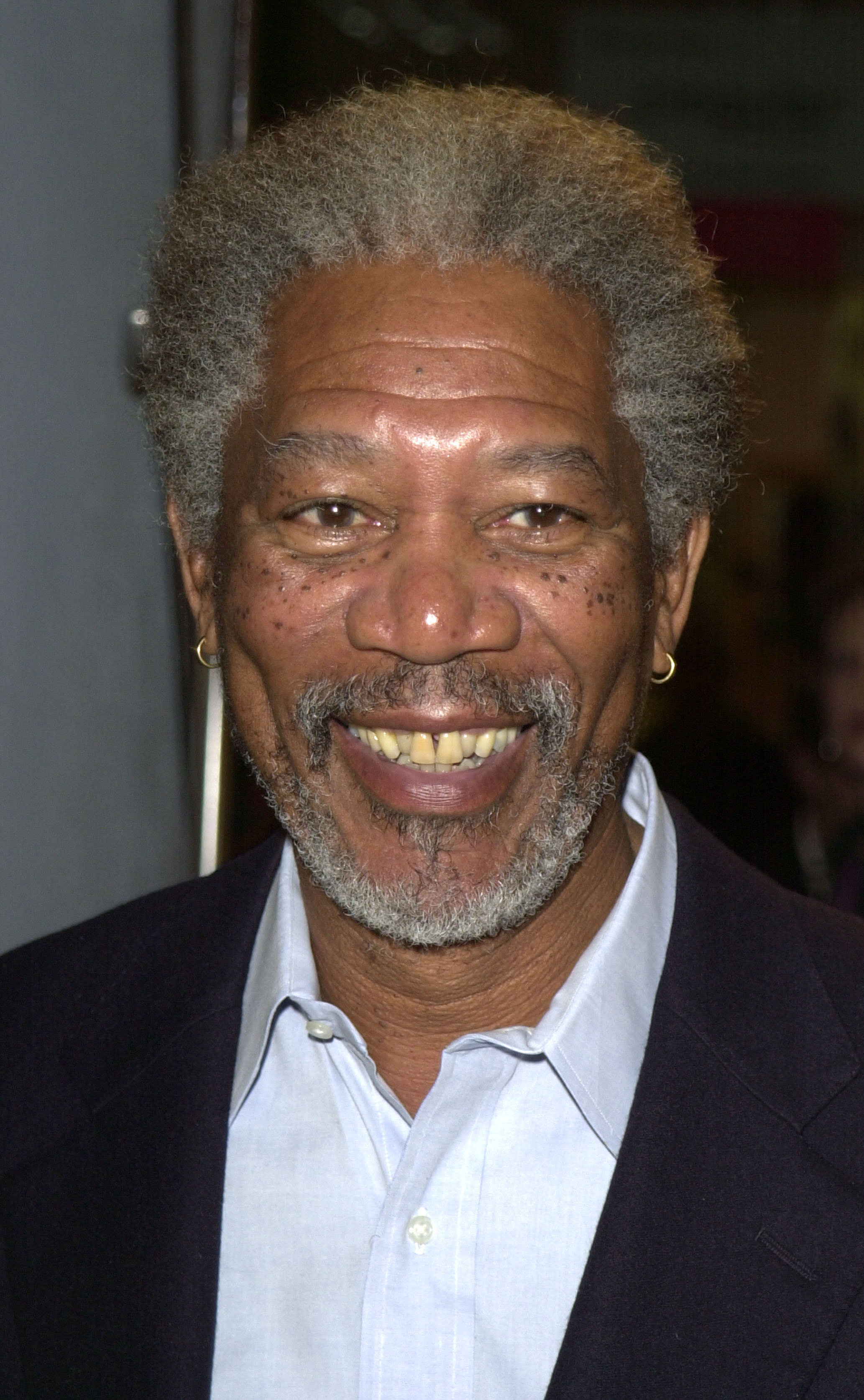 Morgan Freeman lors de l'inauguration du Gold's Gym &amp; Body Spa le 14 novembre 2001 à Los Angeles, Californie. | Source : Getty Images