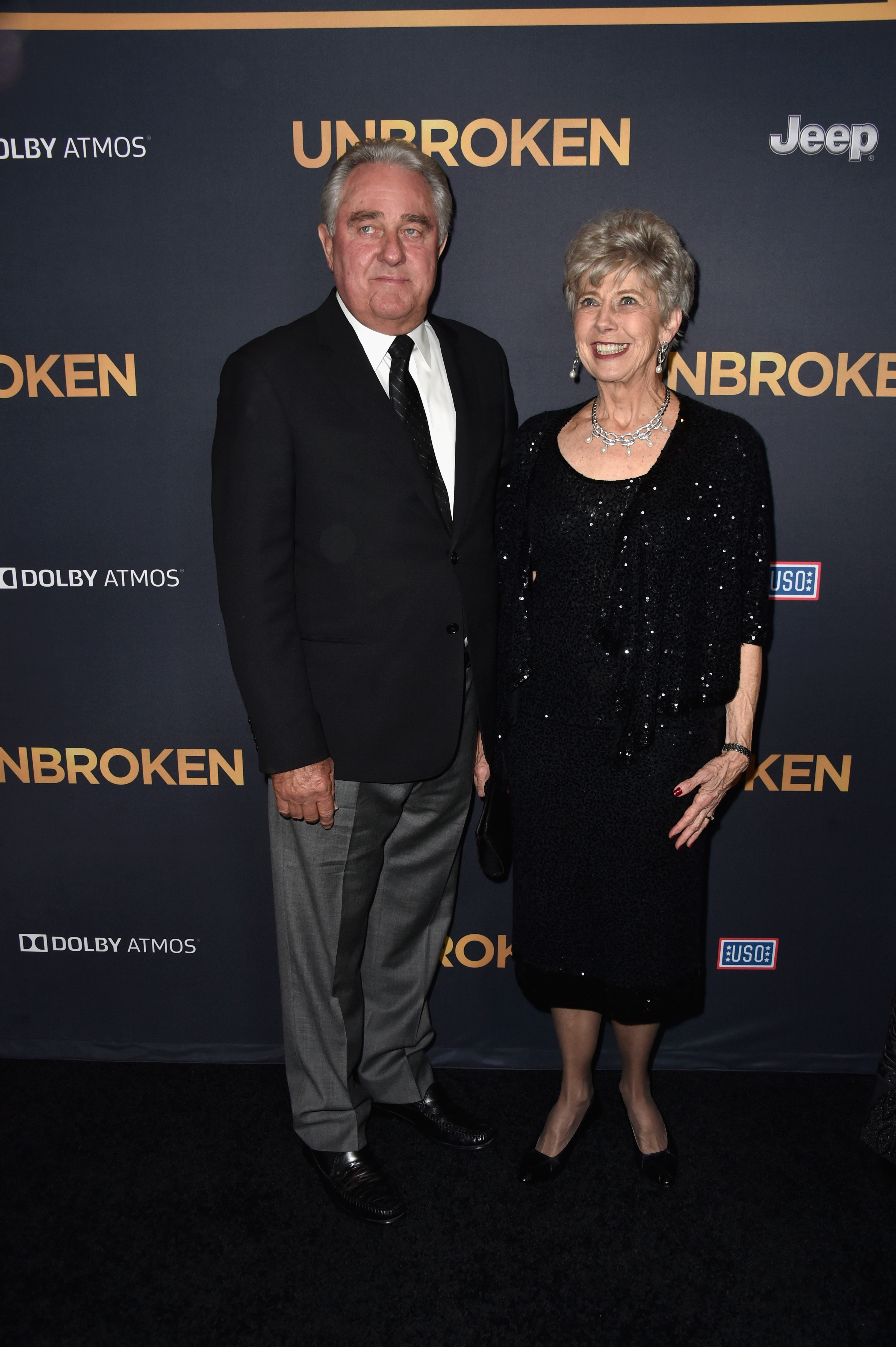 William Pitt et Jane Pitt arrivent à la première du film « Unbroken » des studios Universal le 15 décembre 2014 à Hollywood, en Californie. | Source : Getty Images