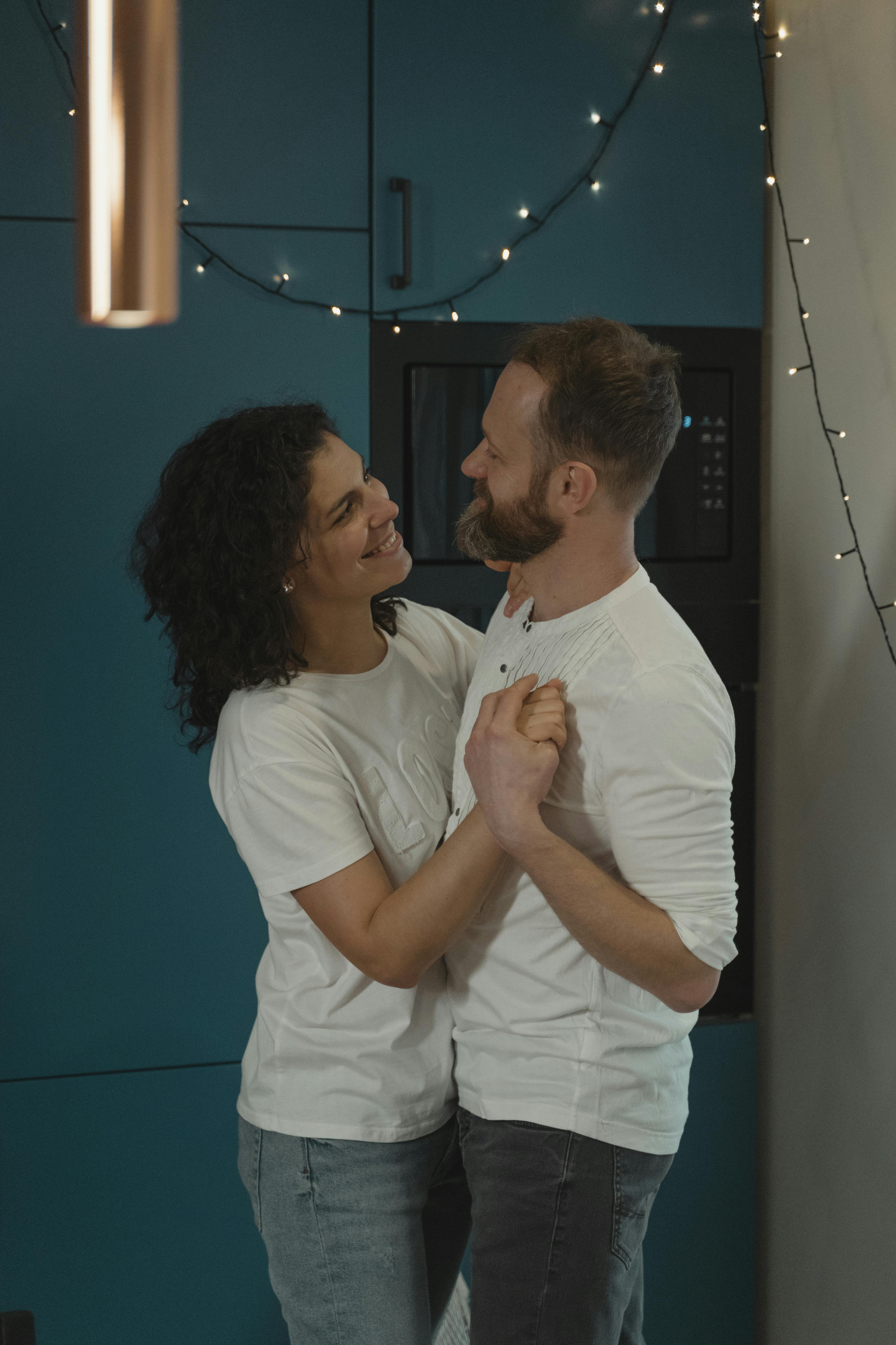 Un couple heureux | Source : Pexels