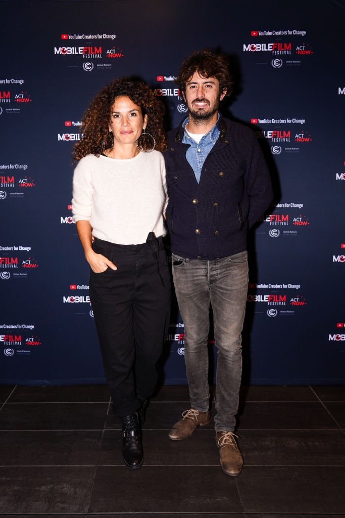 Le modèle Barbara Cabrita et Aymeric Lanes participent au Festival du Film Mobile 2019 à la Bibliothèque Mk2 à Paris, le 03 décembre 2019 à Paris, France. | Photo : Getty Images.