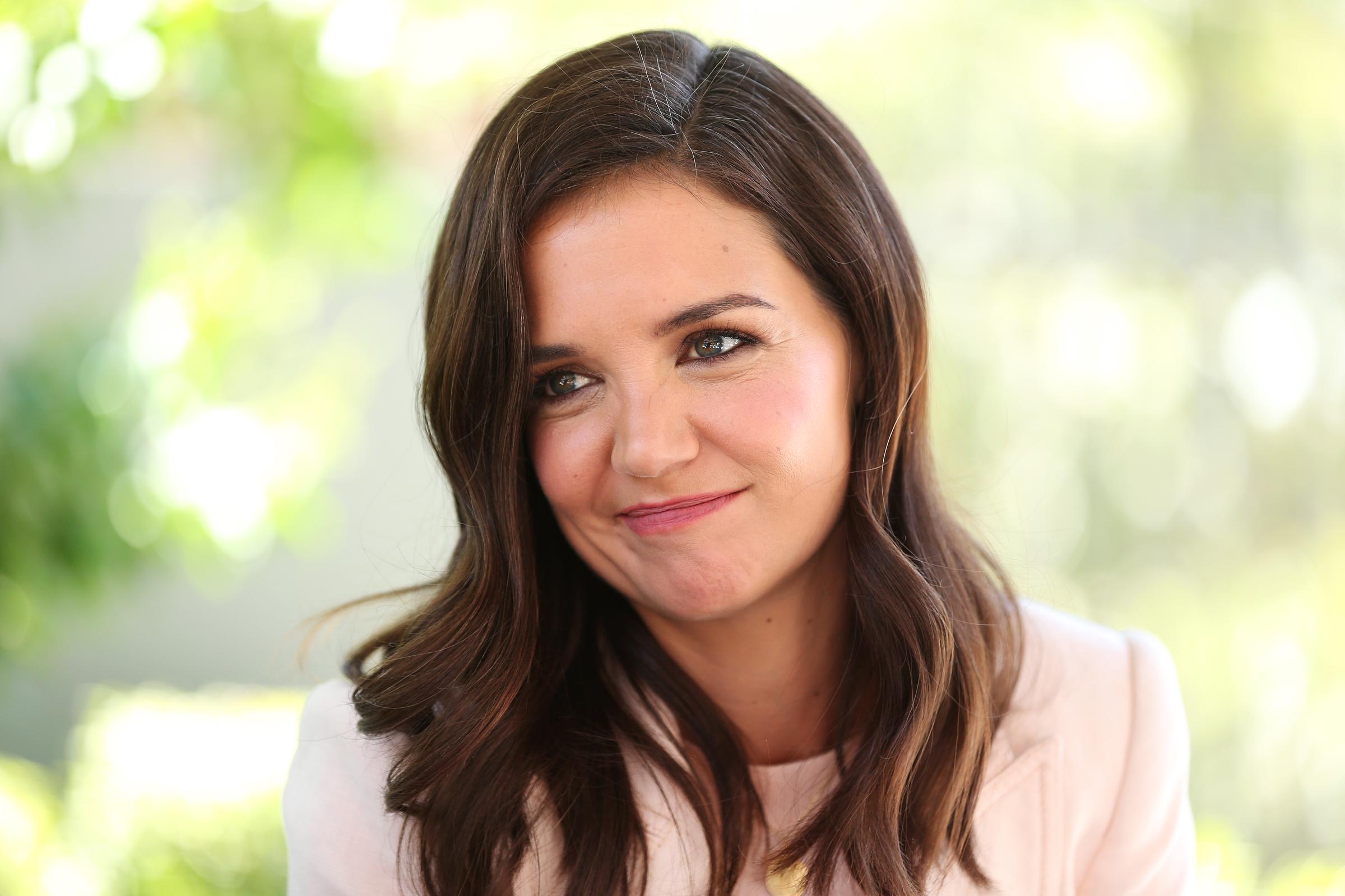 Katie Holmes sourit lors d'une visite à la maison Ronald McDonald Westmead à Sydney, en Australie, le 15 novembre 2019 | Source : Getty Images