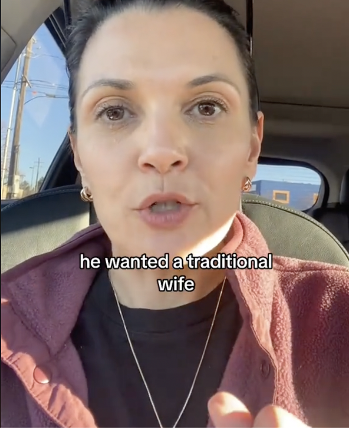 Alexis Rivera Scott raconte comment le mari de son amie voulait une femme traditionnelle au foyer | Source : tiktok/alexisriverascott