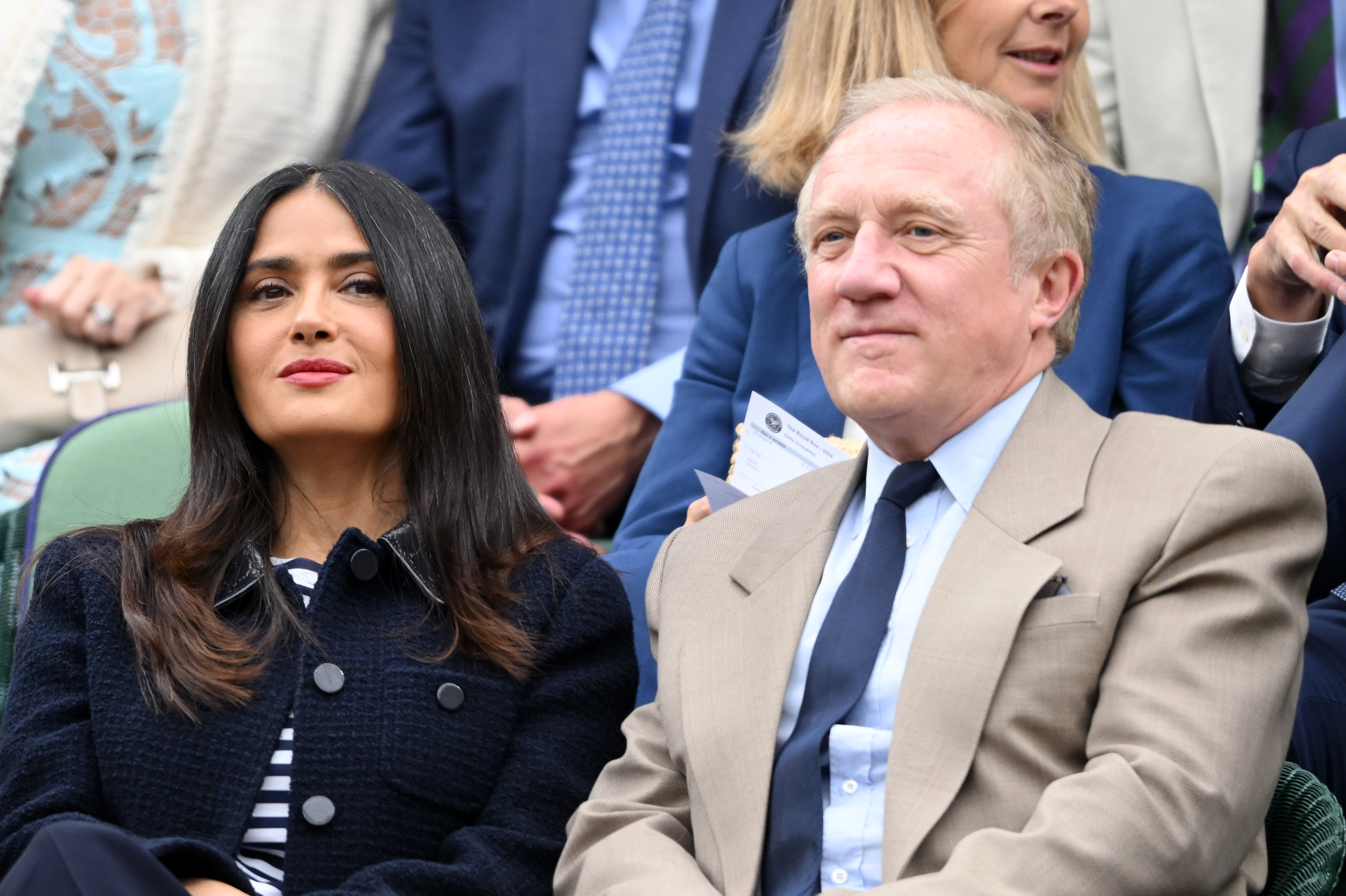 Salma Hayek et François-Henri Pinault regardent le septième jour de Wimbledon au All England Club de Londres, le 7 juillet 2024 | Source : Getty Images