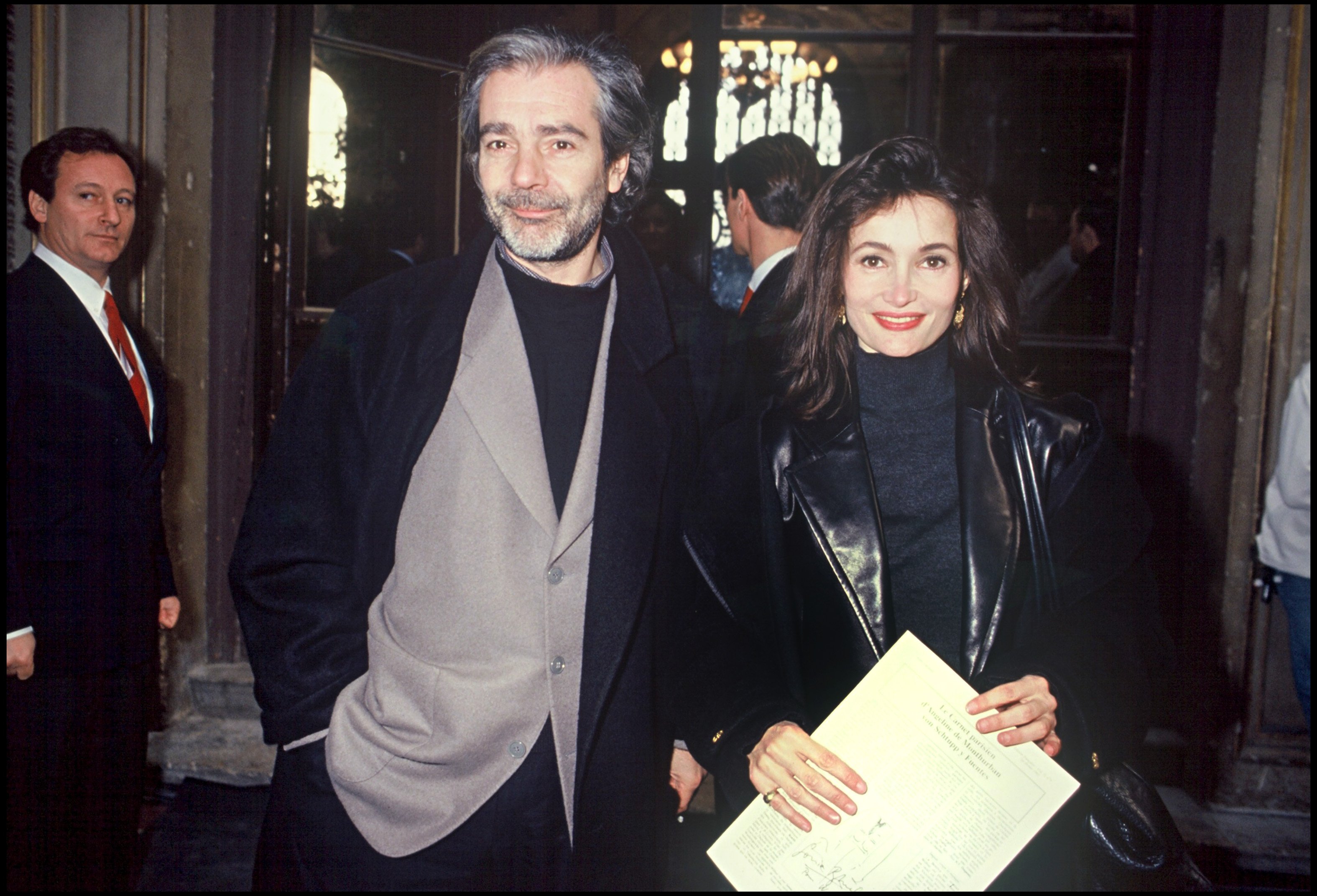 Pierre Arditi et Evelyne Bouix - Défilé Dior collection homme. | Photo : Getty Images