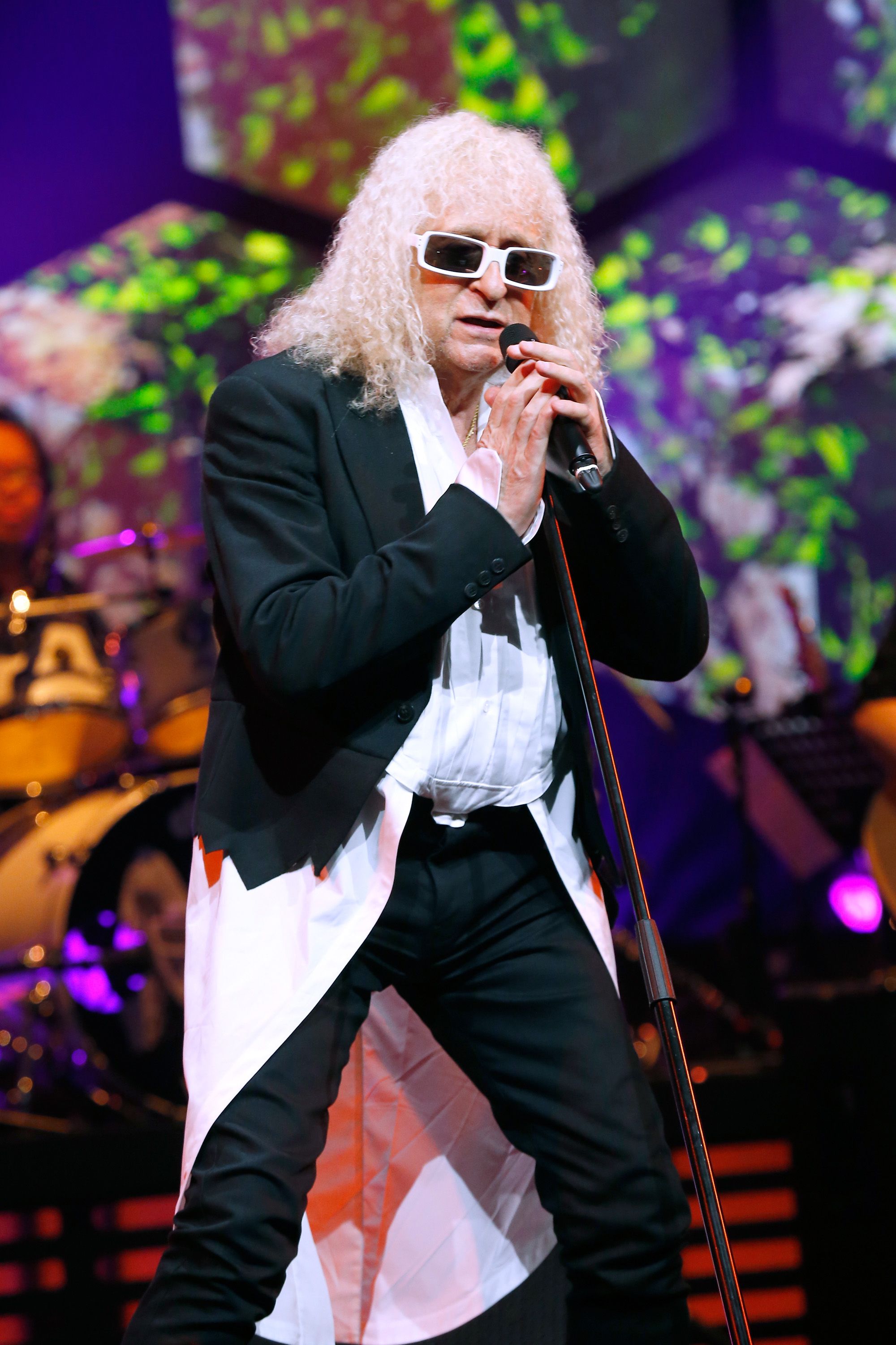 Michel Polnareff se produit au Accor Hotels Arena Bercy : Jour 3 le 10 mai 2016 à Paris. | Photo : Getty Images