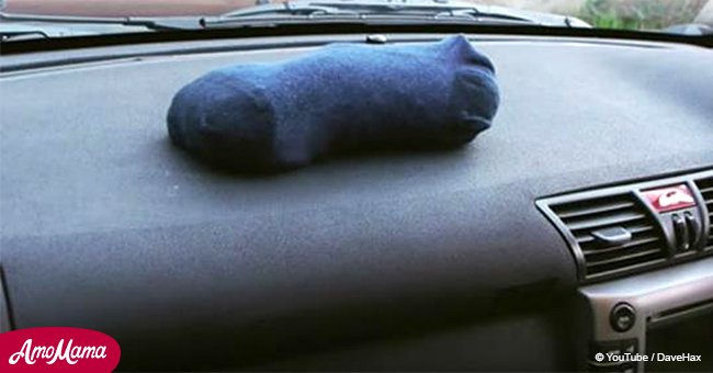Si vous voyez une chaussette sur le tableau de bord d'une voiture en hiver: La signification