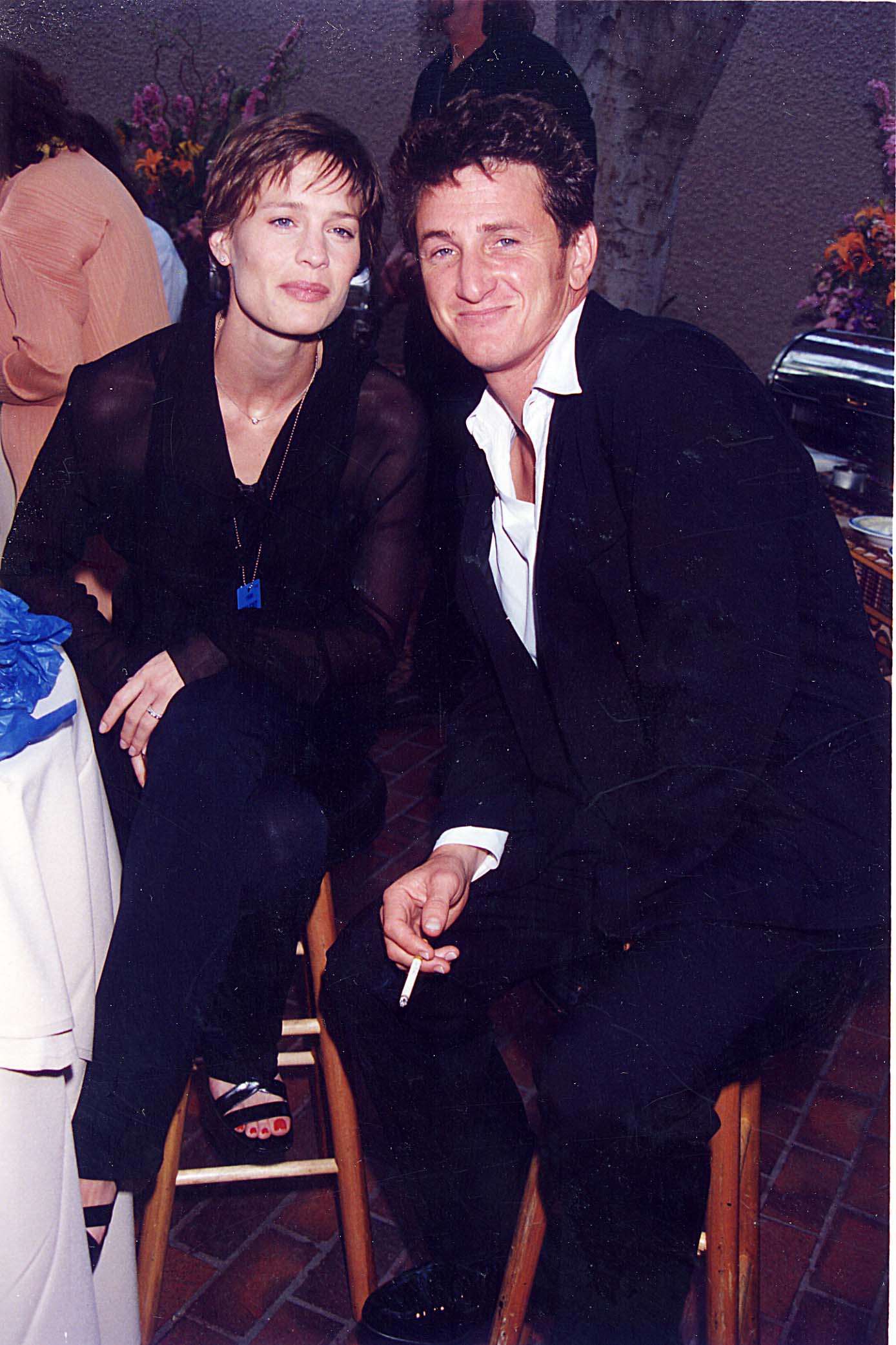 Robin Wright et Sean Penn lors des VH1 Honors à Los Angeles, Californie en 1996. | Source : Getty Images